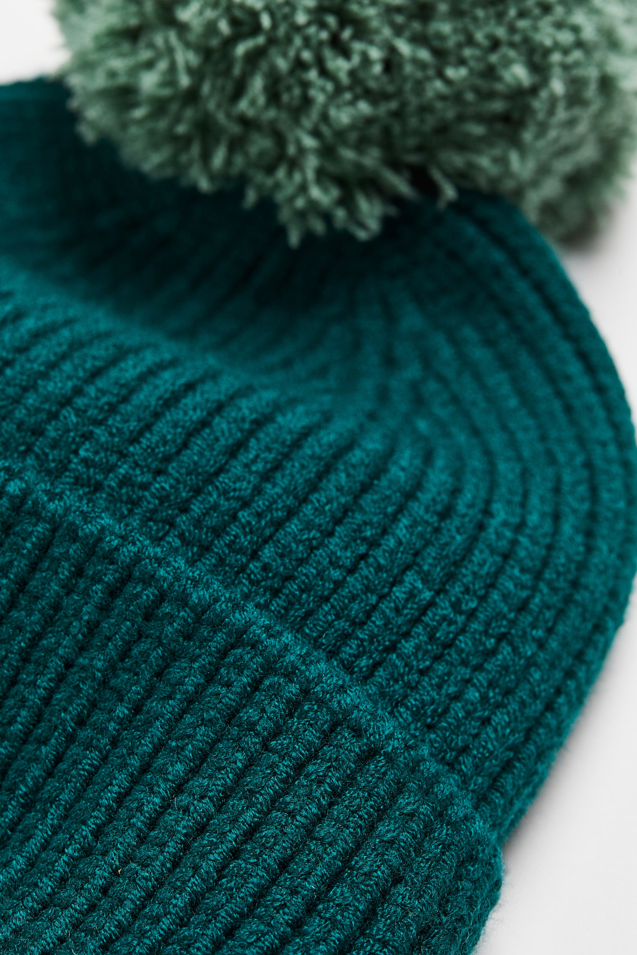 Rib-knit Pompom Hat