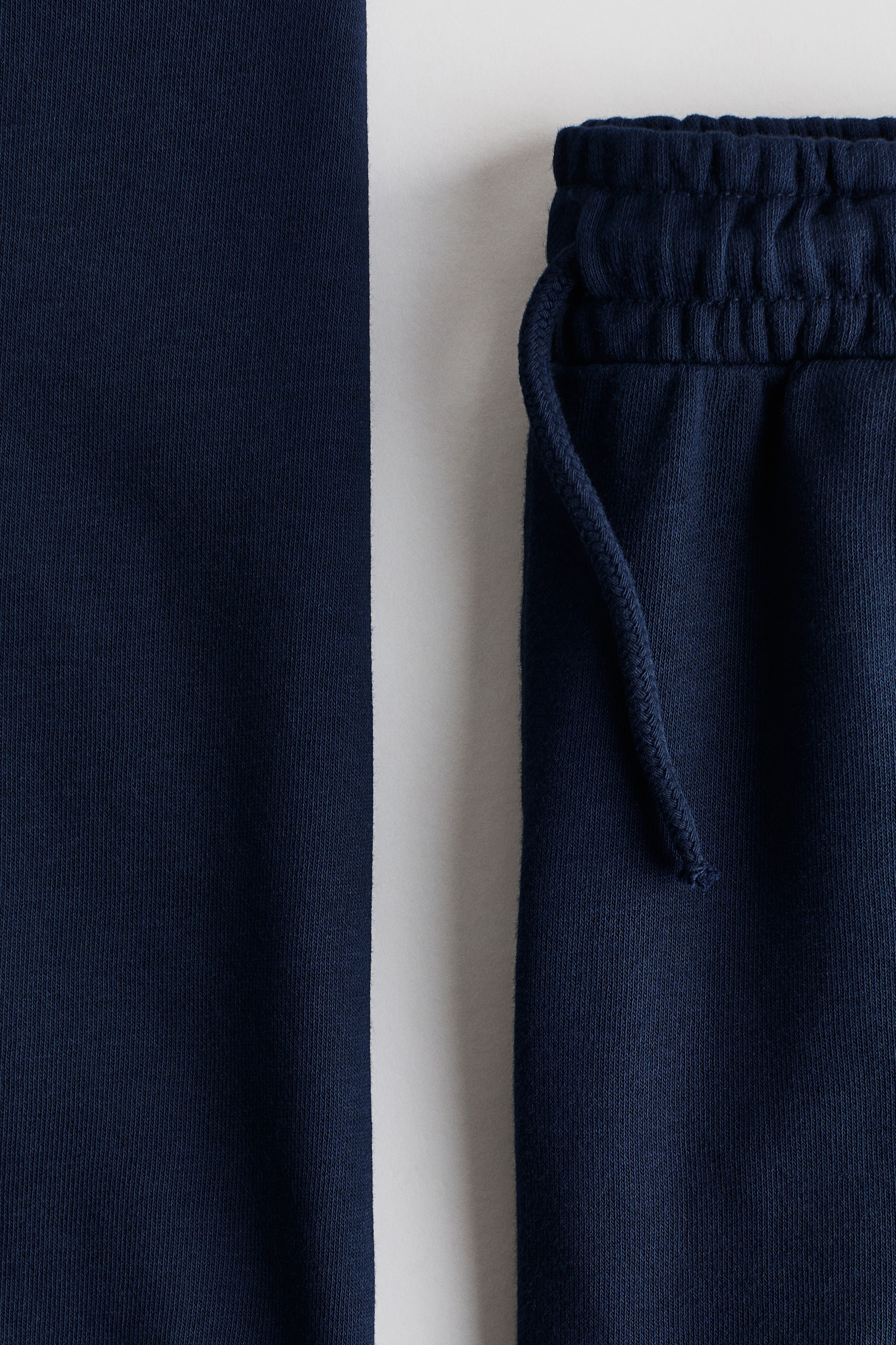 2-Piece Sweatshirt and Sweatshorts Set