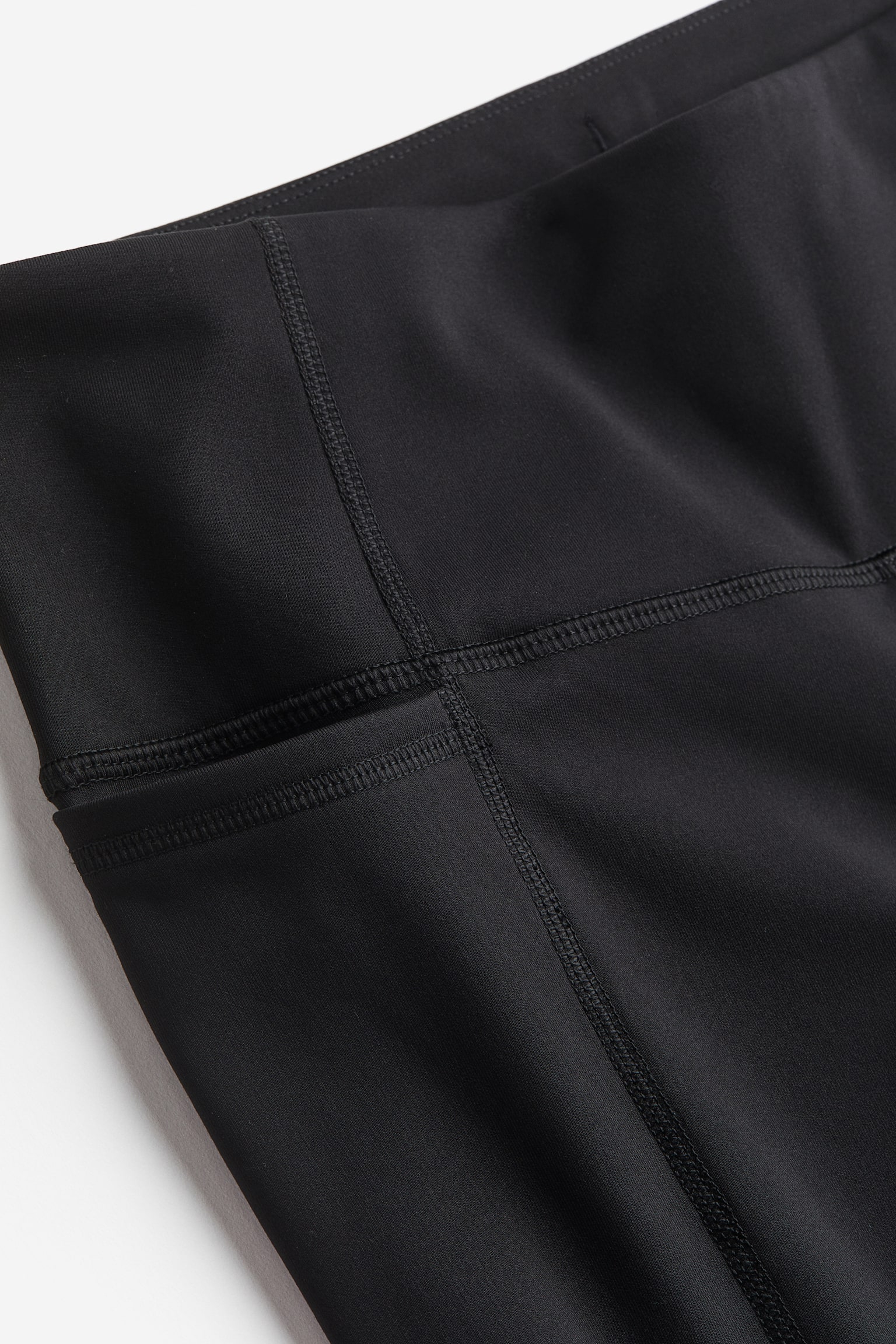 Warm pocket-detail running leggings in DryMove™ - Black - 2