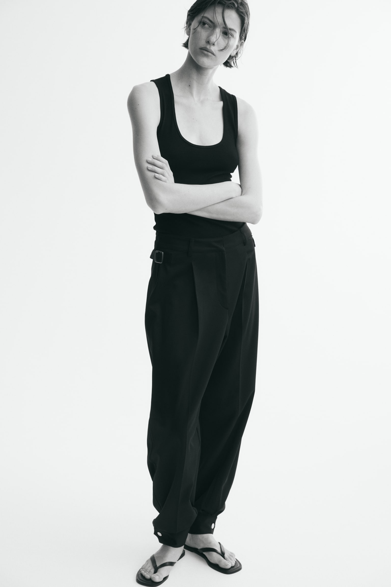 Pantalon ballon avec boucle - Noir/Taupe foncé - 1