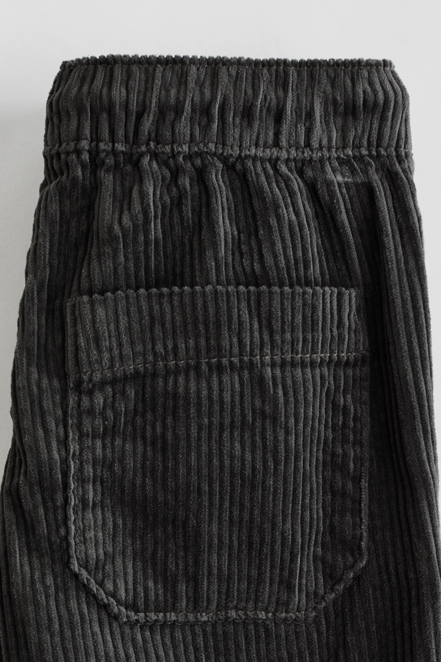 Детские брюки H&M Corduroy Cargo, цвет: Тёмный серый — фото 2