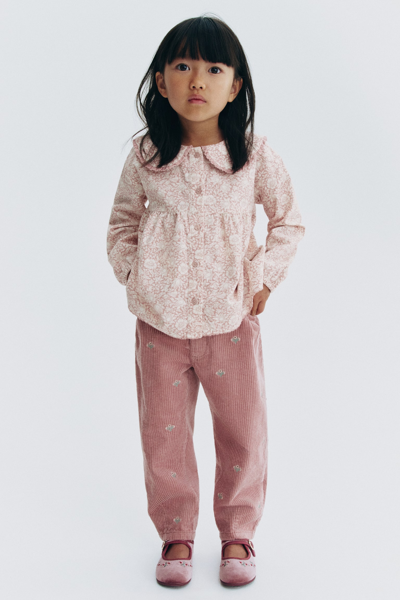 Детские брюки H&M Embroidered-Detail Corduroy, цвет: Пыльный розовый — фото 3