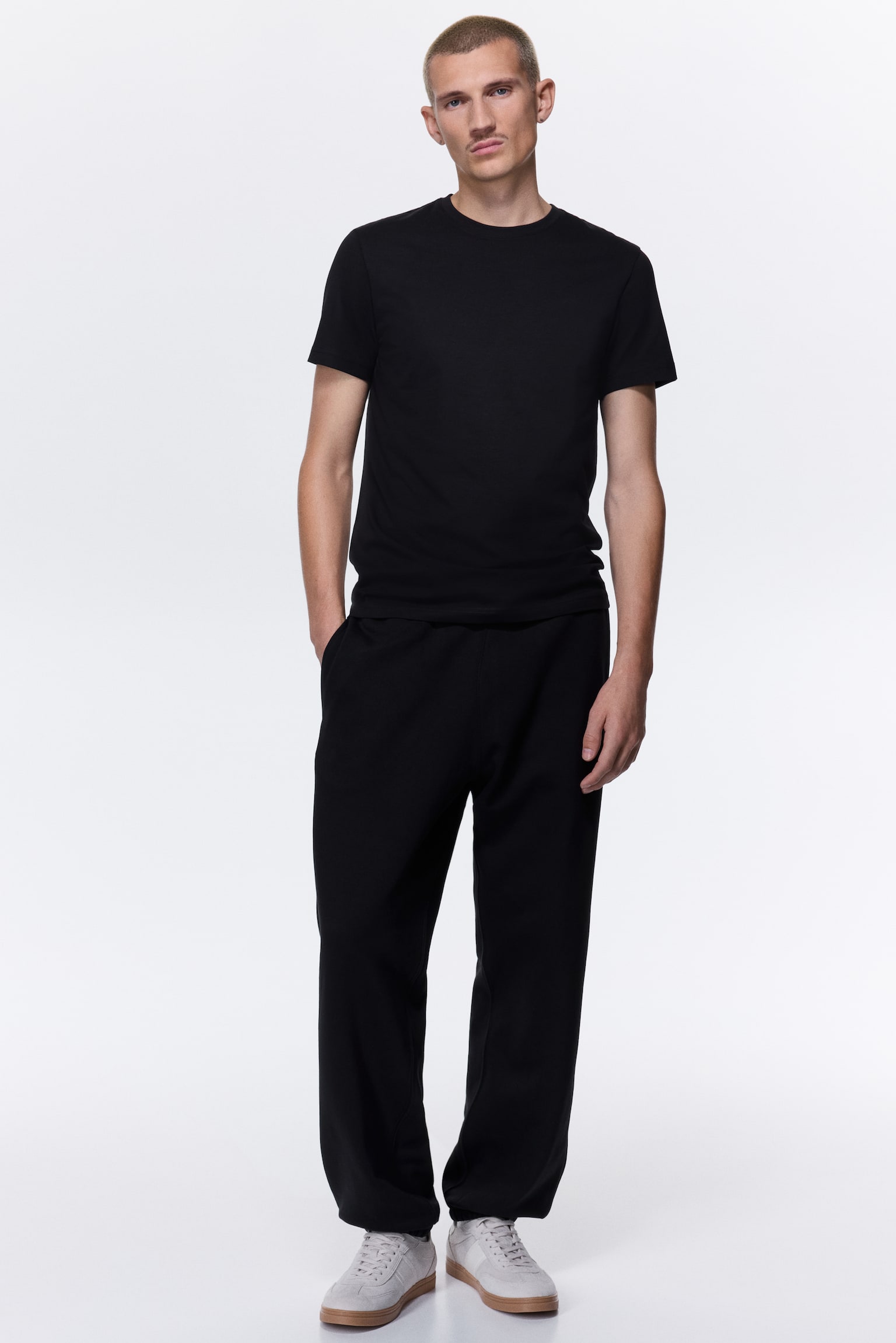 Tričko Slim Fit - Černá/Bílá/Lesní zelená/Námořnická modř/Fialová/Světle béžová - 5