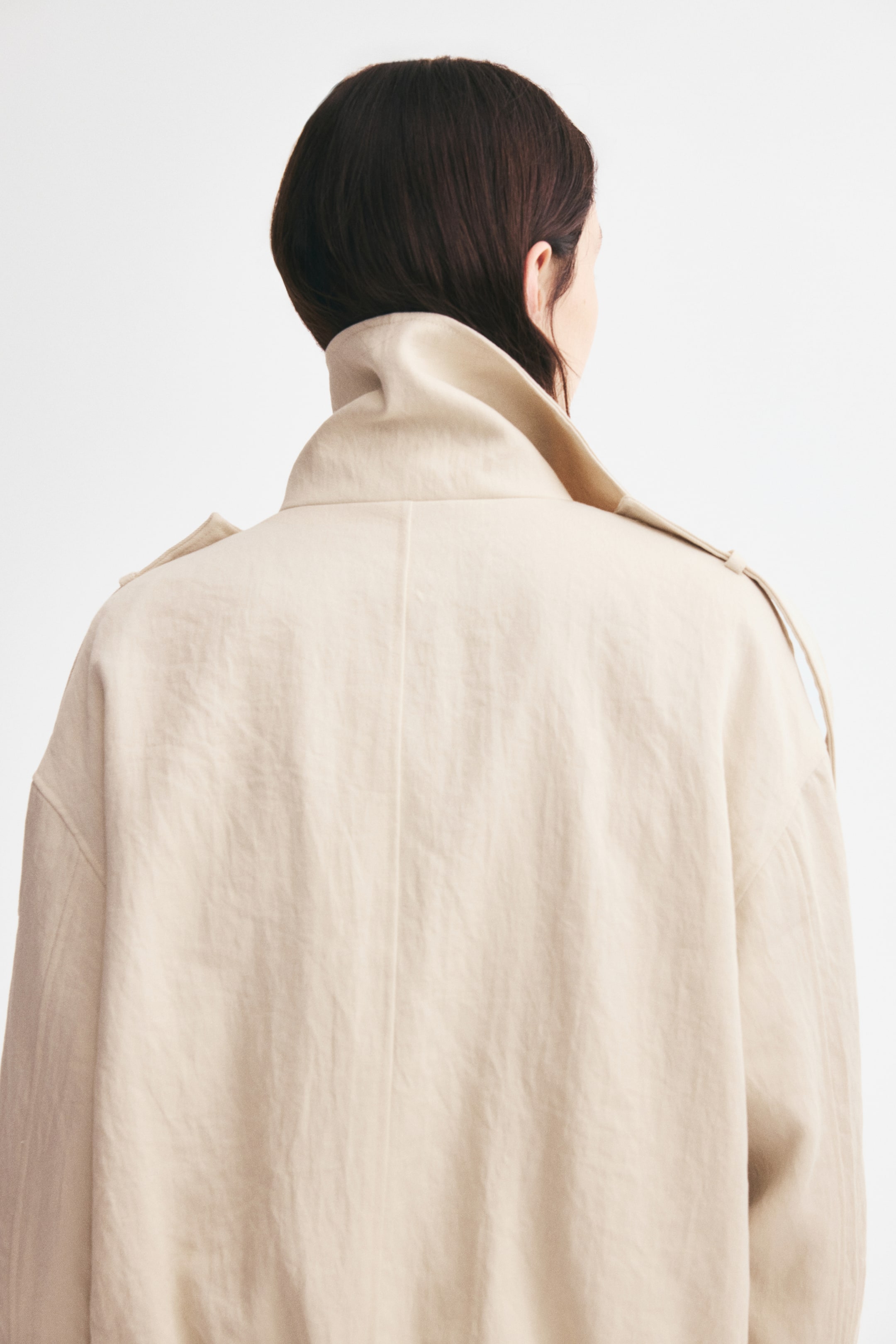 Женские куртки H&M Oversized Trench Jacket — фото 5