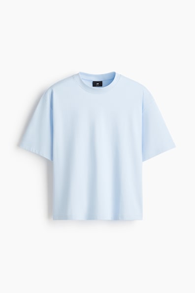 ルーズフィット ボクシースタイルTシャツ