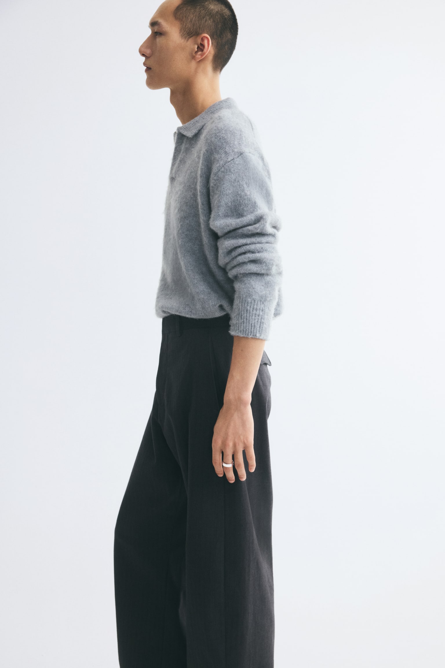 Мужские брюки H&M Loose-Fit Tailored Barrel-Leg, цвет: Тёмный серый — фото 7