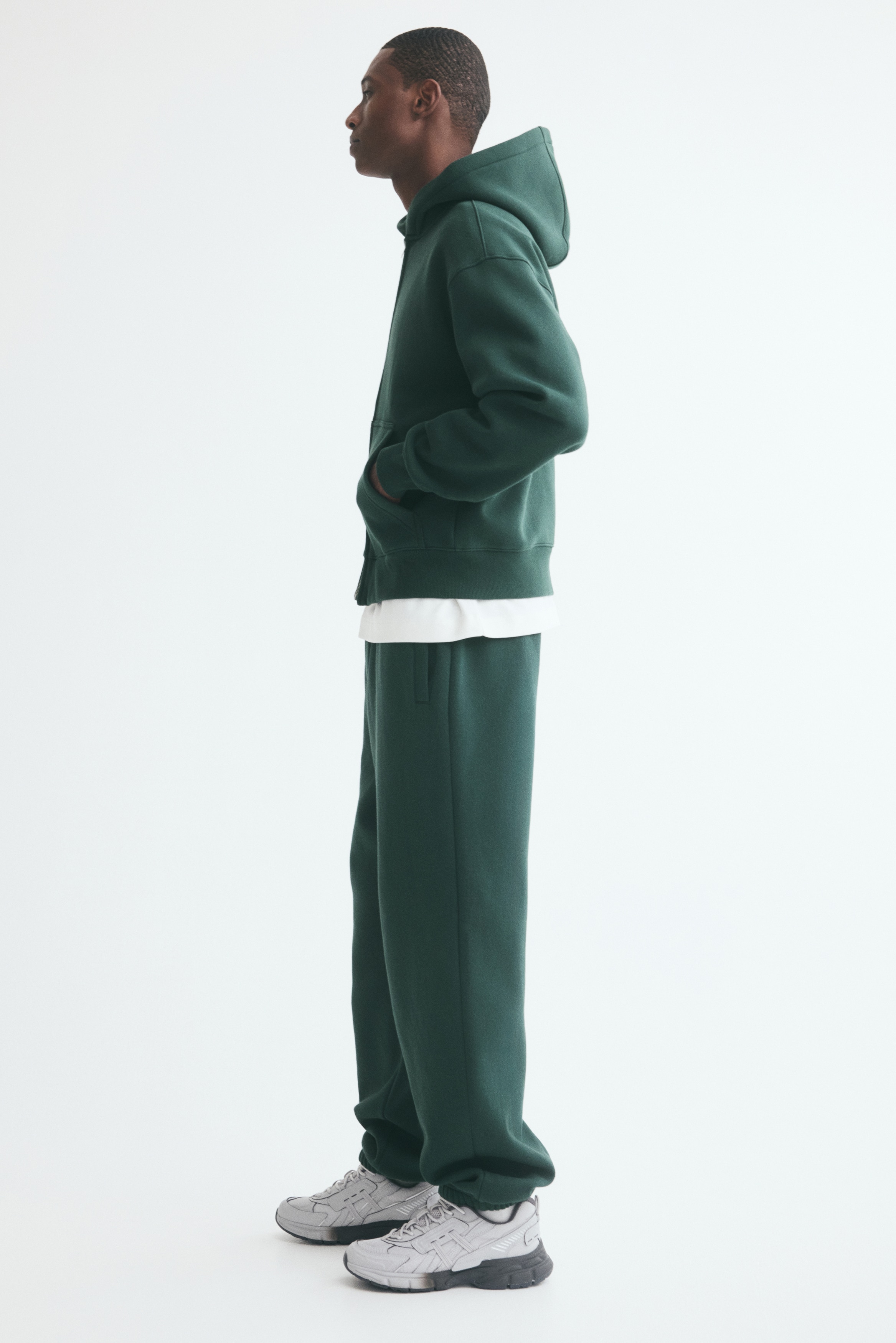 リラックスフィットスウェットパンツ - グリーン - Men | H&M JP