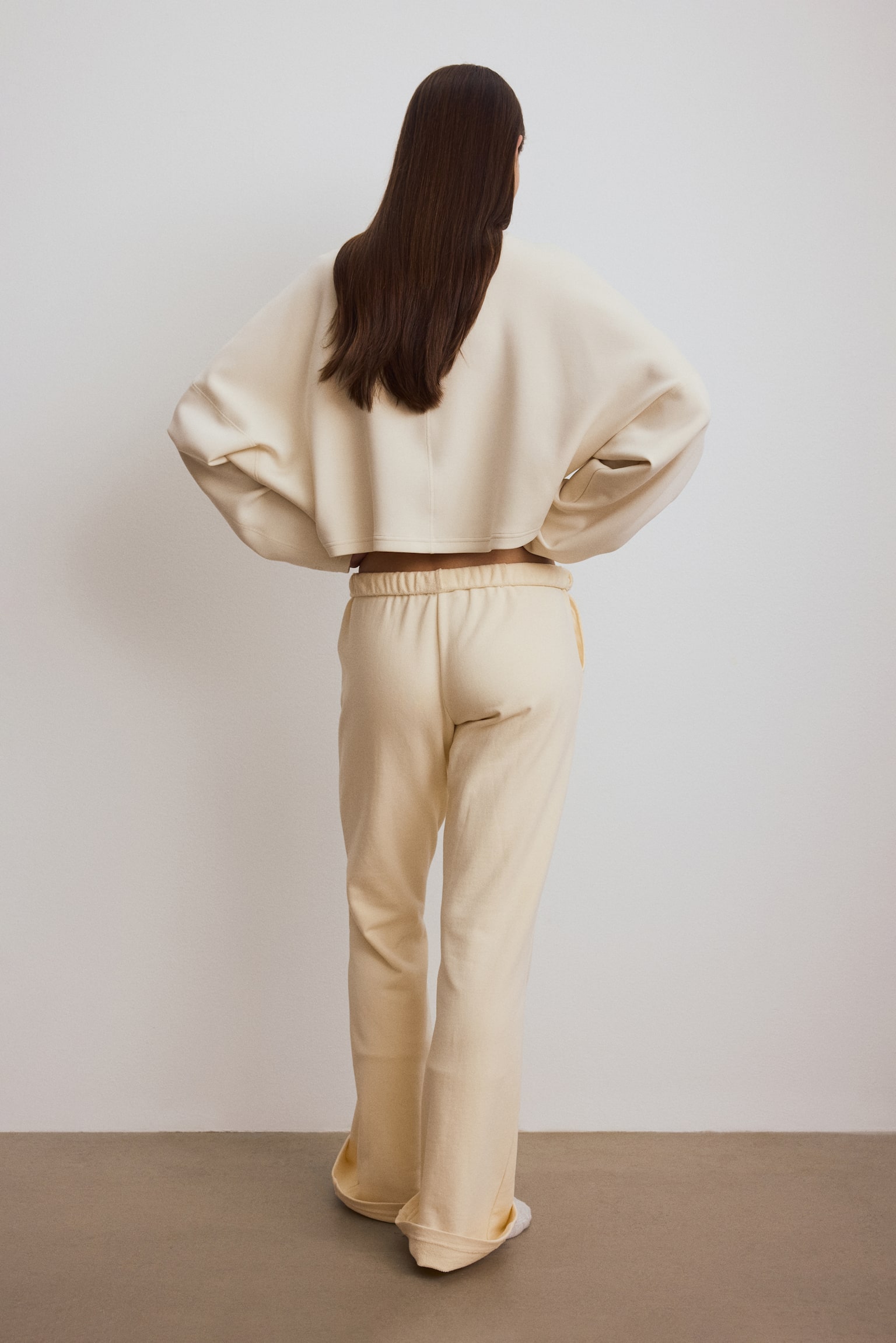 Flared sports sweatpants - Light apricot/Dusty pink - 4