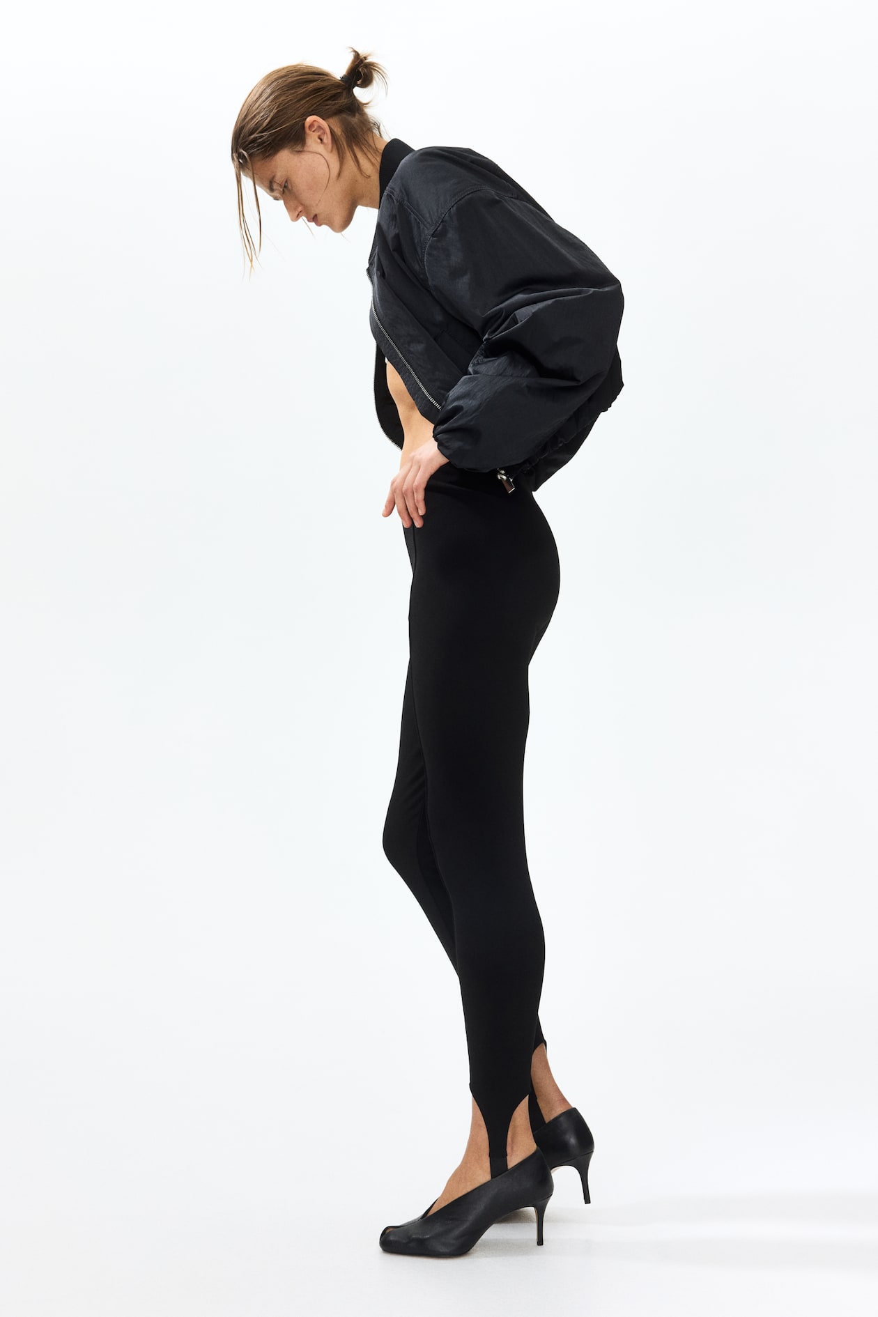 Crease-Front Stirrup Leggings - image 5