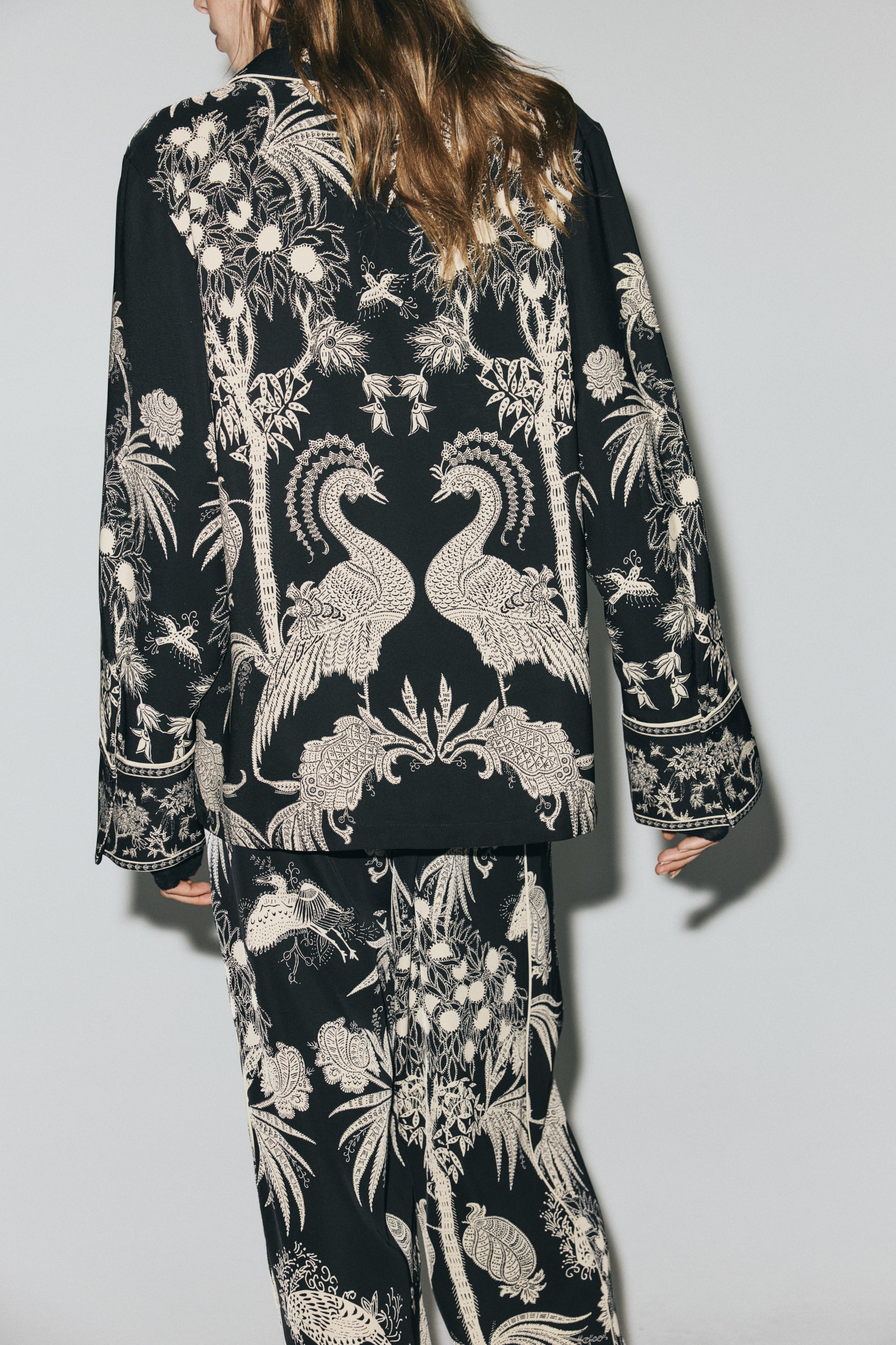 View larger image: Printed Resort Shirt - Black/patterned - Ladies | H&M US 4