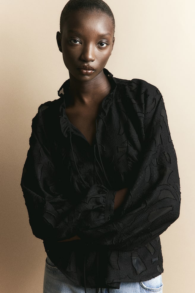 Textured-weave balloon-sleeved blouse - Black/Cream - 1