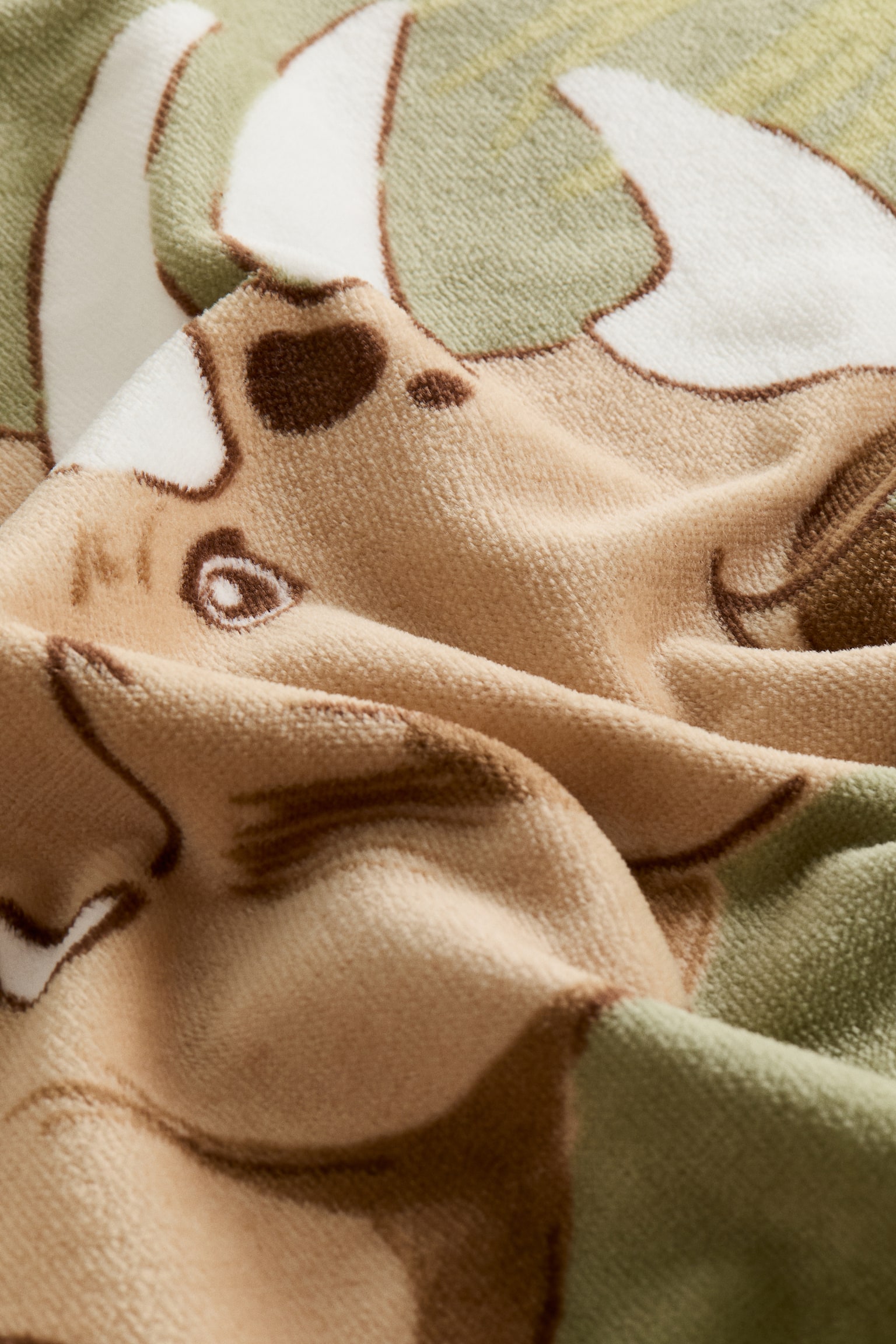 Patterned bath towel - Green/Triceratops/Light beige/Unicorns/Black/Ghosts/Cream/Dinosaur/Light beige/Dinosaurs/Turquoise/Paradise/Pink/Fruits/White/Vehicles/Light beige/Map/Pink/Strawberries/Light beige/Lemons/White/Spotted - 2