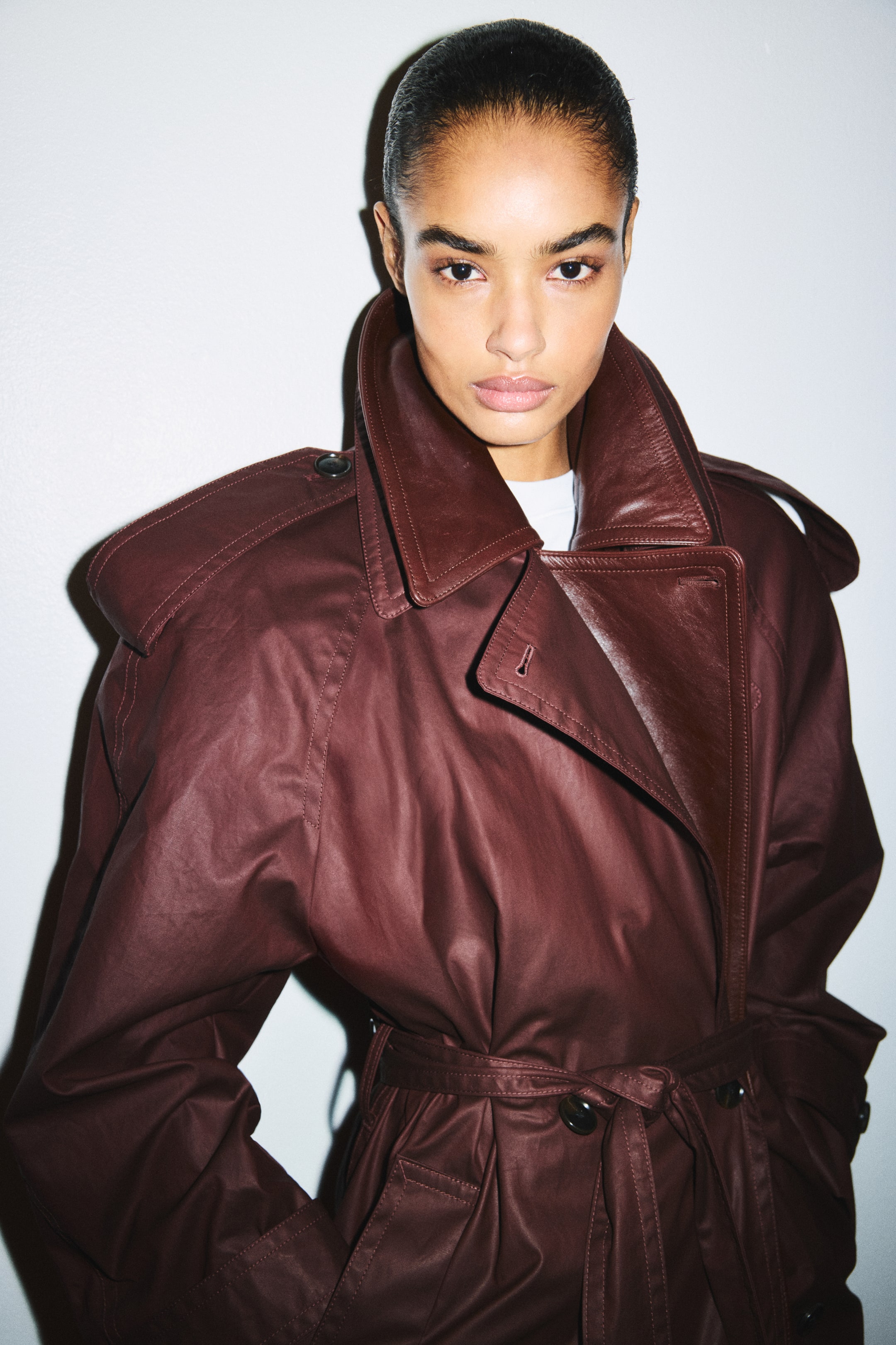 Женские куртки H&M KW Trench Coat — фото 3