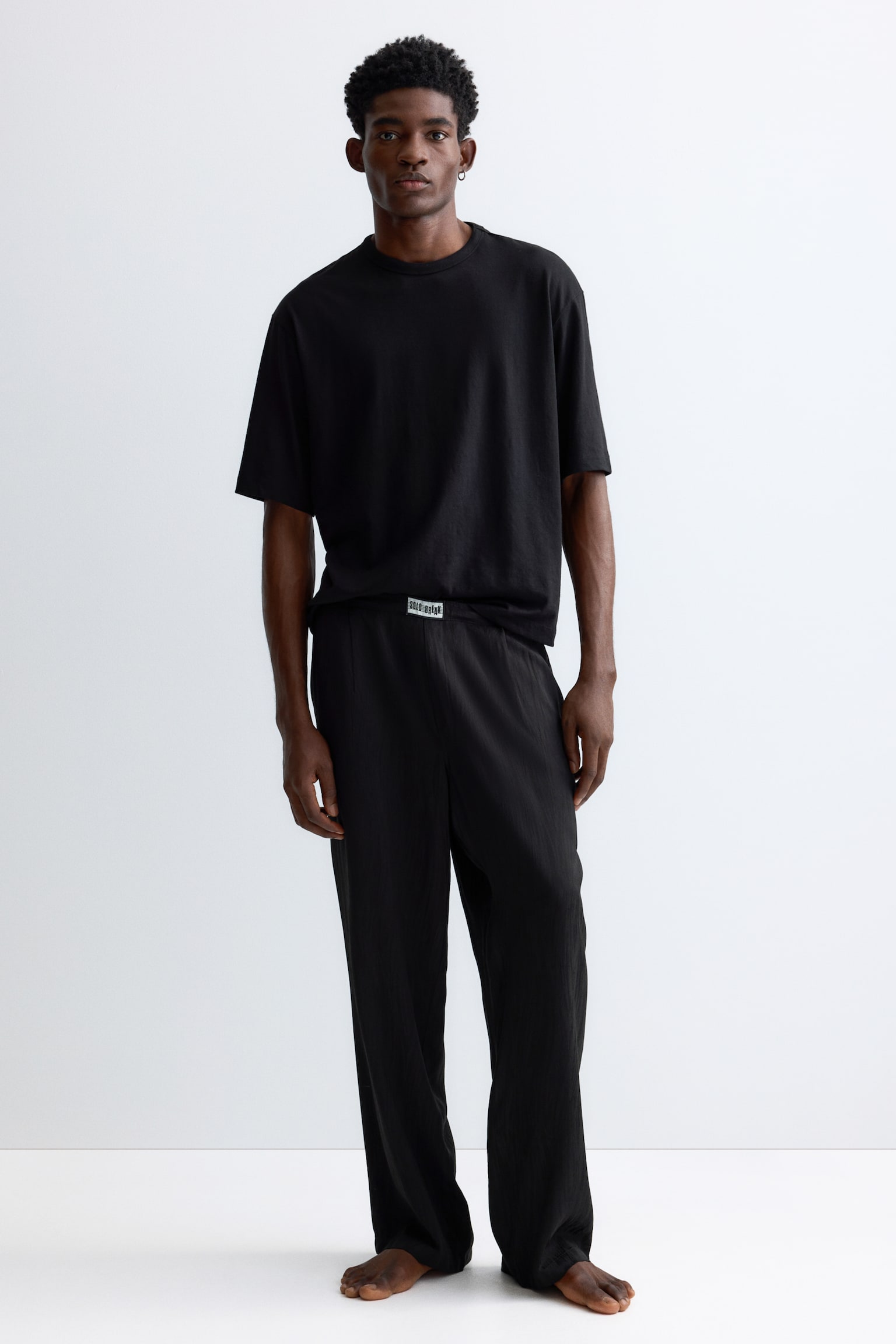 Relaxed Fit Pyjamas - Black - 1