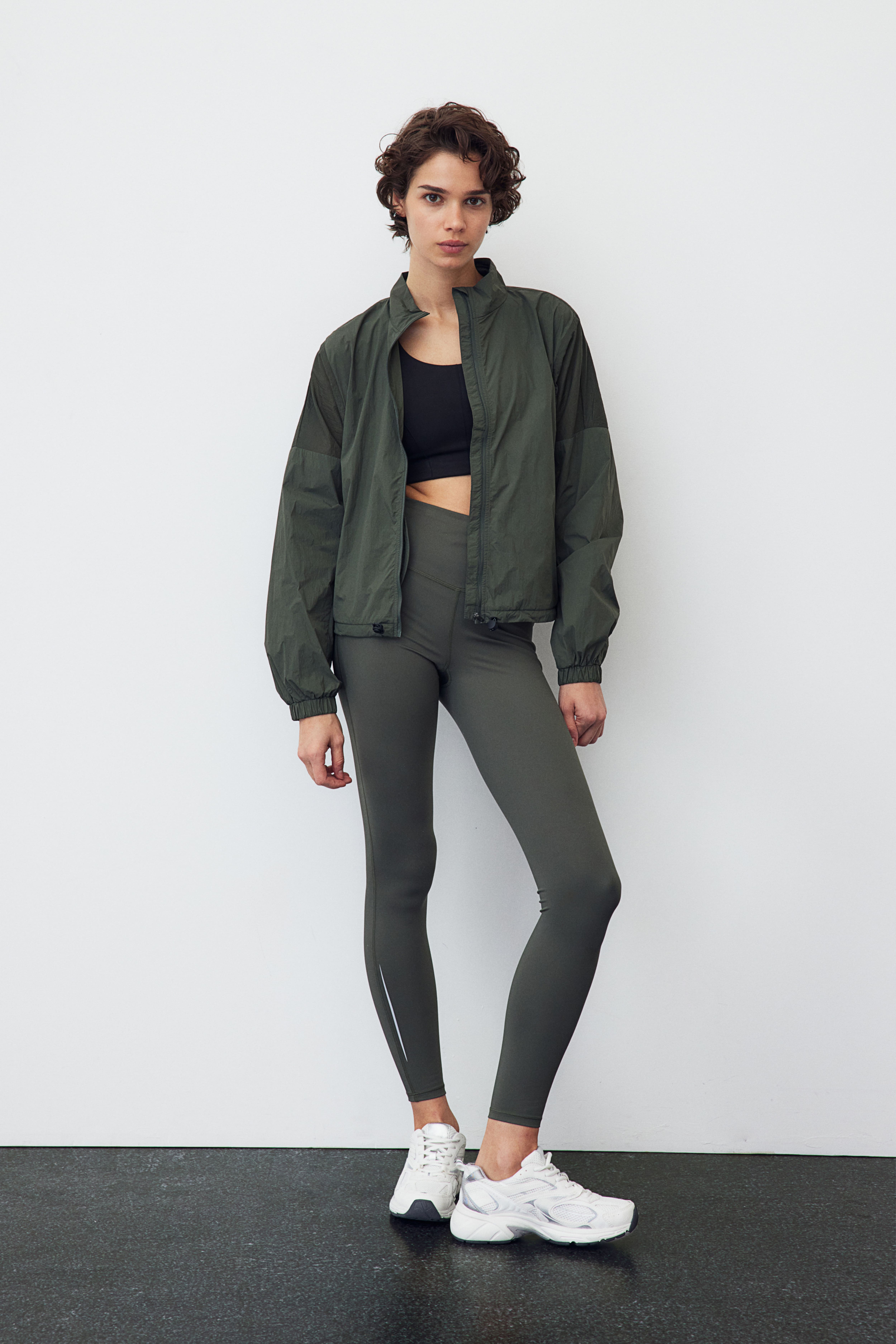 Women's Sports Outerwear | Jackets, Thermals & More | H&M US