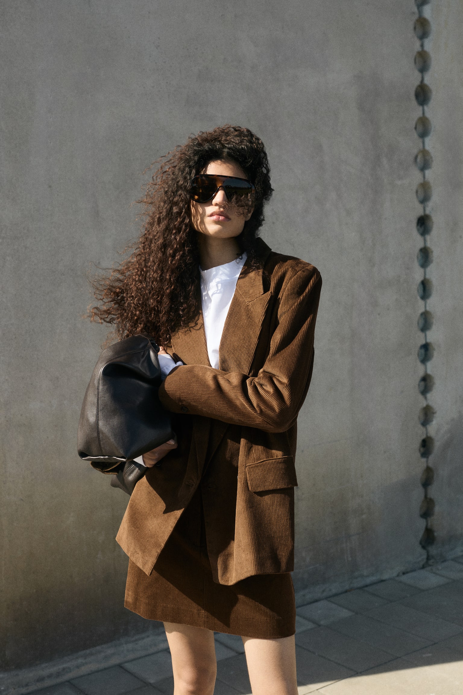 Женский пиджак H&M Double-Breasted Corduroy Blazer, цвет: Тёмный хаки зелёный — фото 6