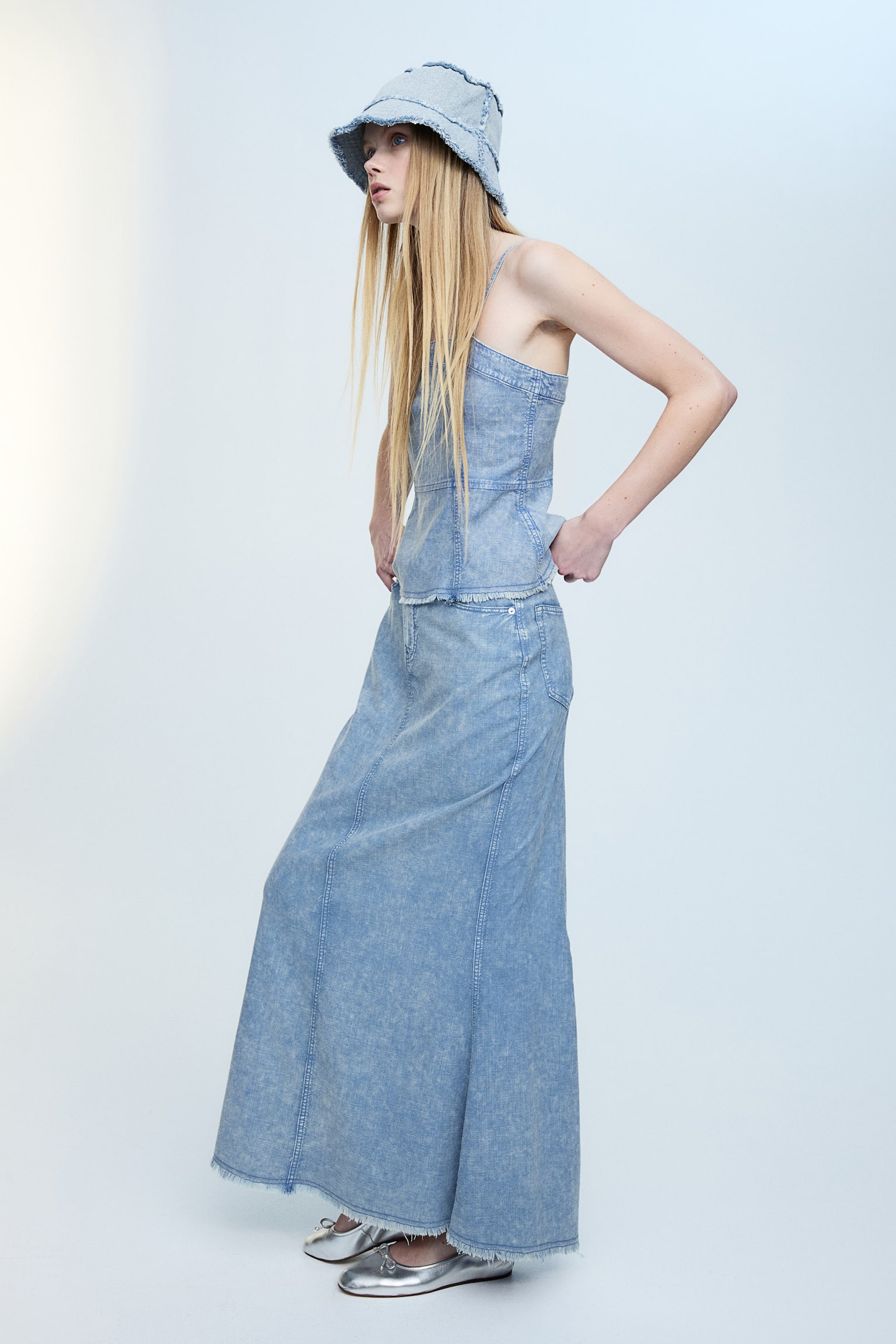 Frayed Edge Flared Skirt - Light blue - 6