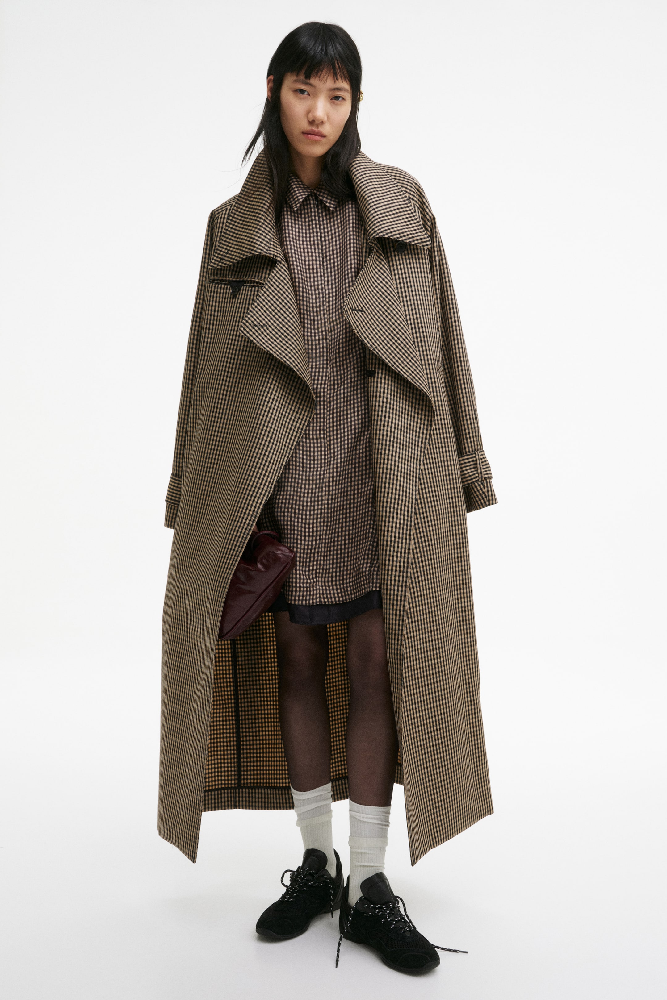 View larger image: Puff-sleeved dress - Black/Gingham check - Ladies | H&M 1