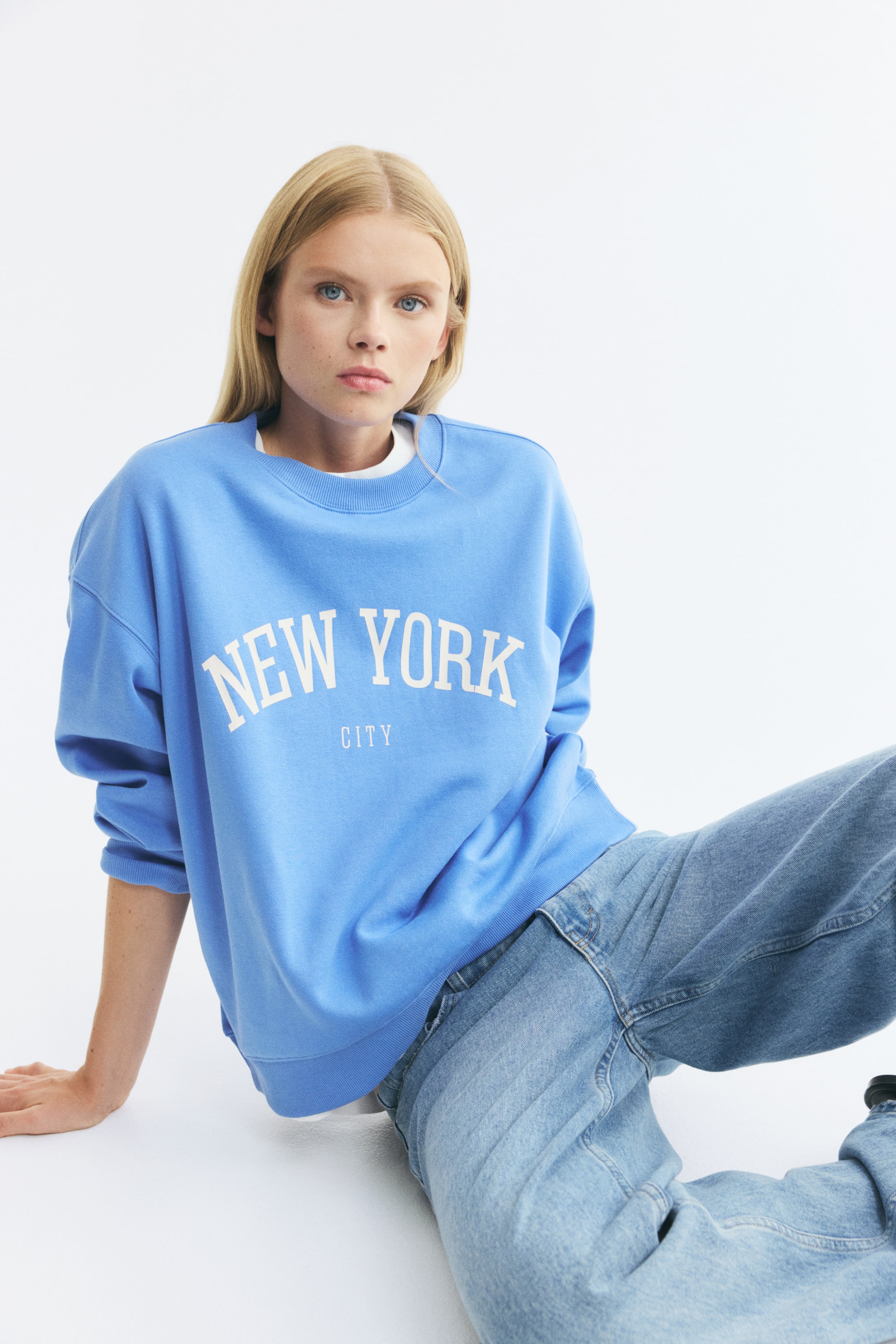 View larger image: Text-motif sweatshirt - Blue/New York - Ladies | H&M IN 1