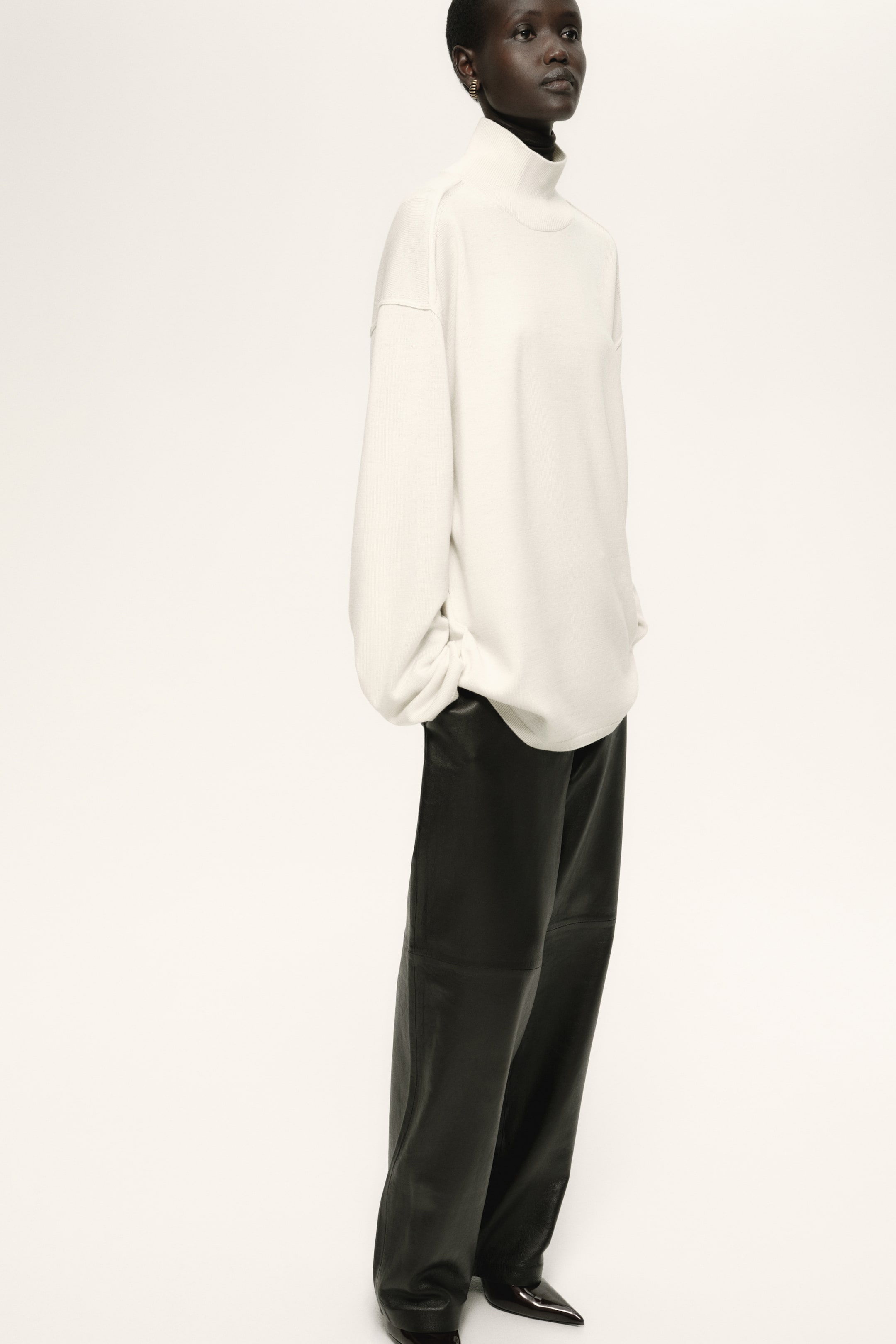 이미지 확대 보기: 메리노 울 터틀넥 스웨터 - 크림 - 여성 | H&M KR 2