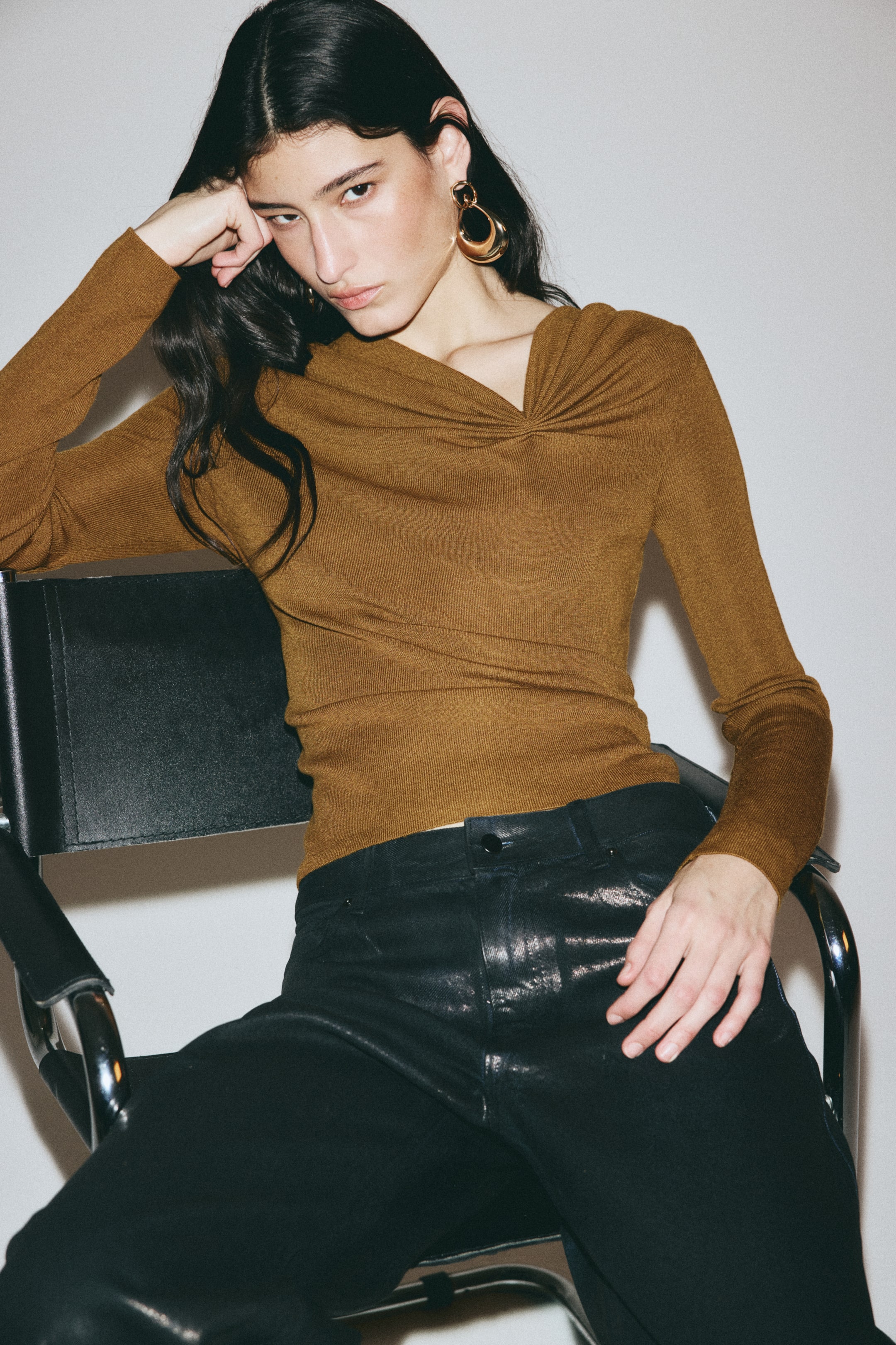 查看大圖: 垂墜感嫘縈混紡上衣 - 金咖啡色 - Ladies | H&M 1