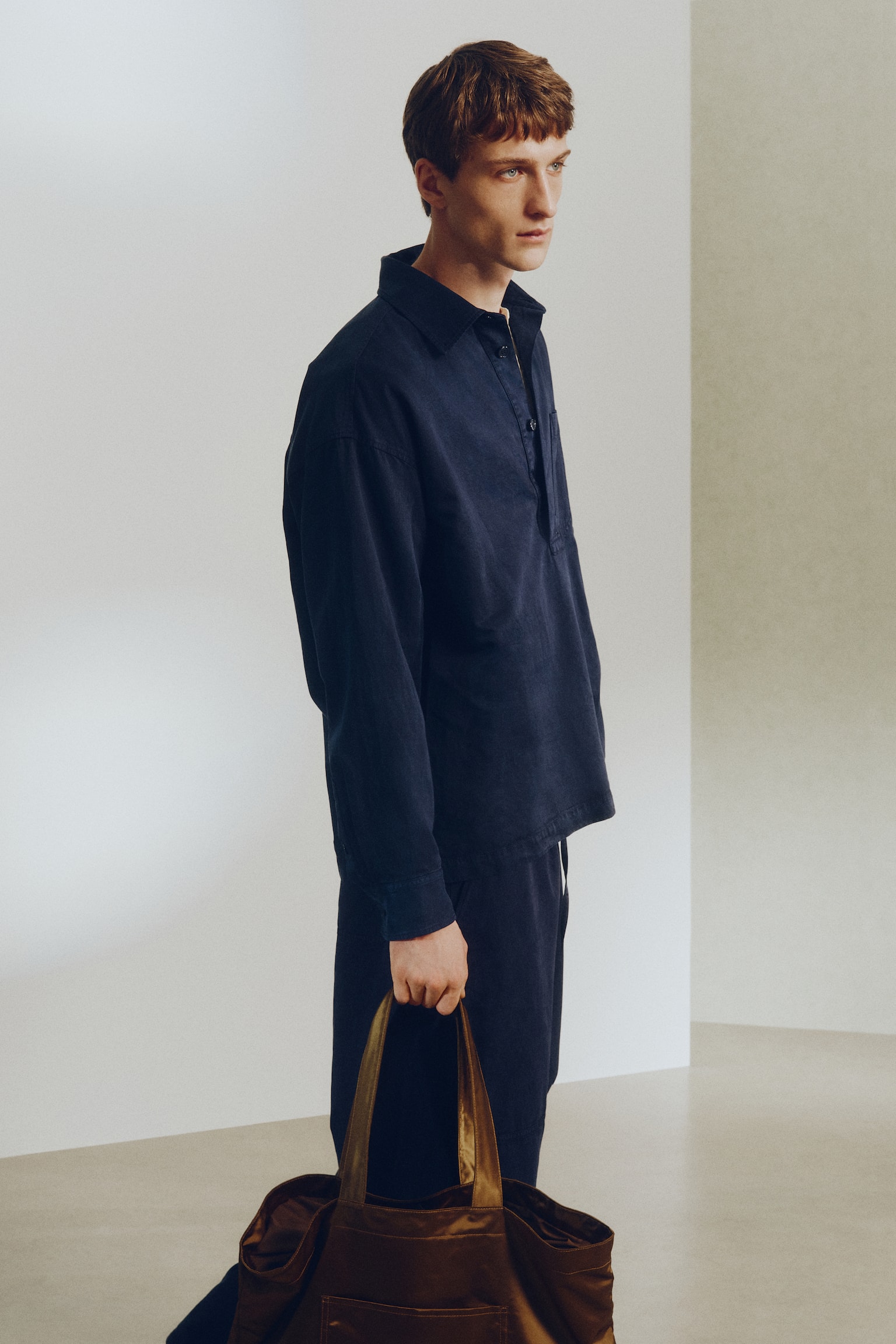 חולצה ללא רכיסה Loose Fit - כחול נייבי - 5