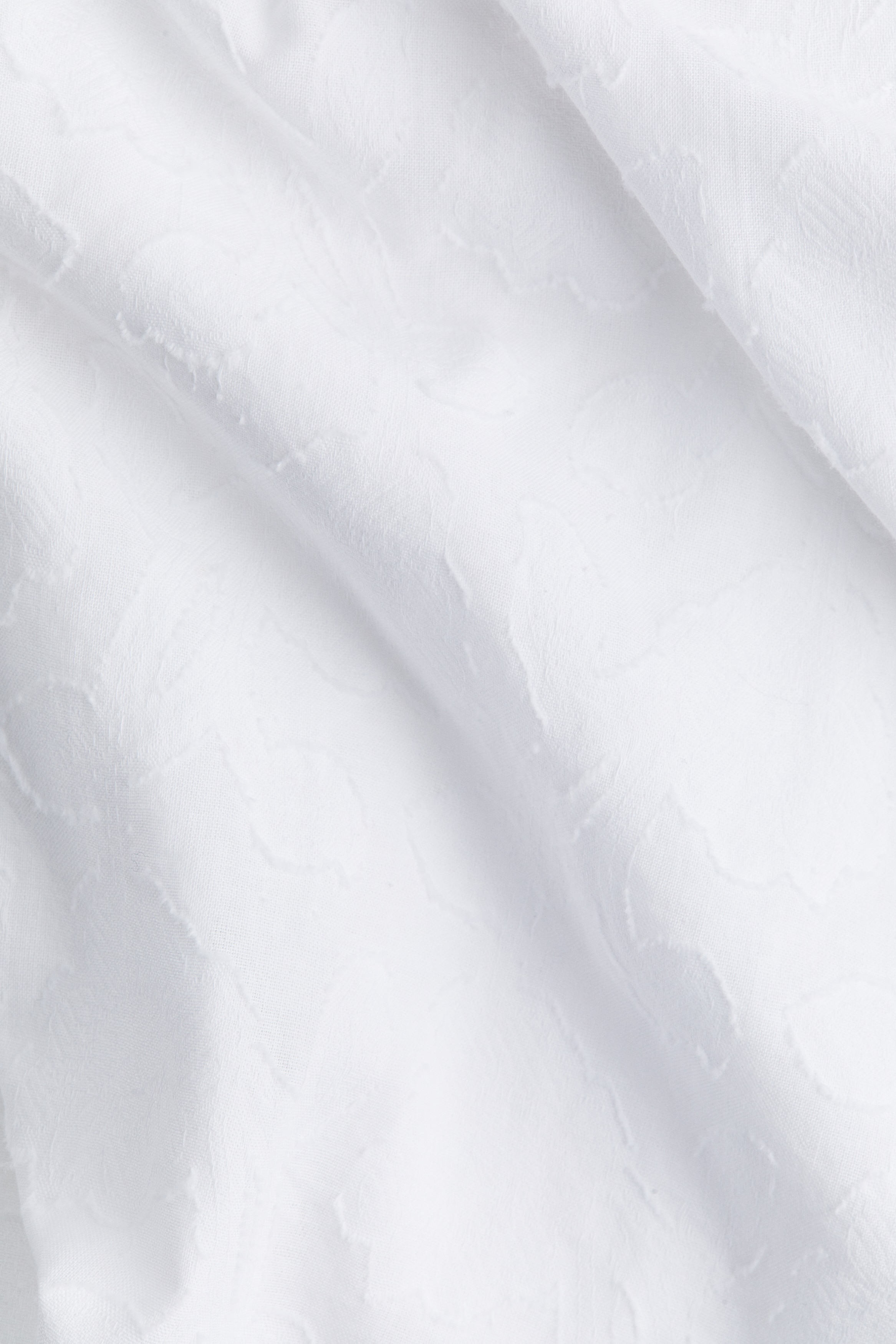 【新品】 hitomi ジャガードブラウス ホワイトS hiichan hiichan♡148cm｜低身長ママ｜プチプラ MIXの甘めコーデ