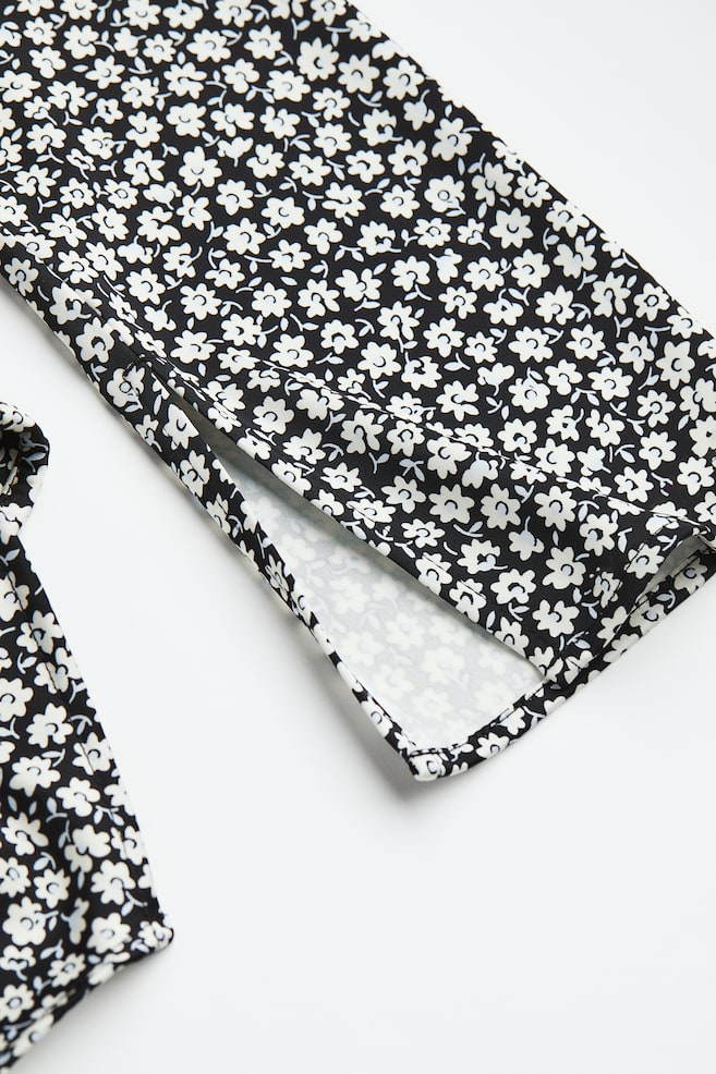 Satin wrap blouse - Black/Small flowers/Cream - 8