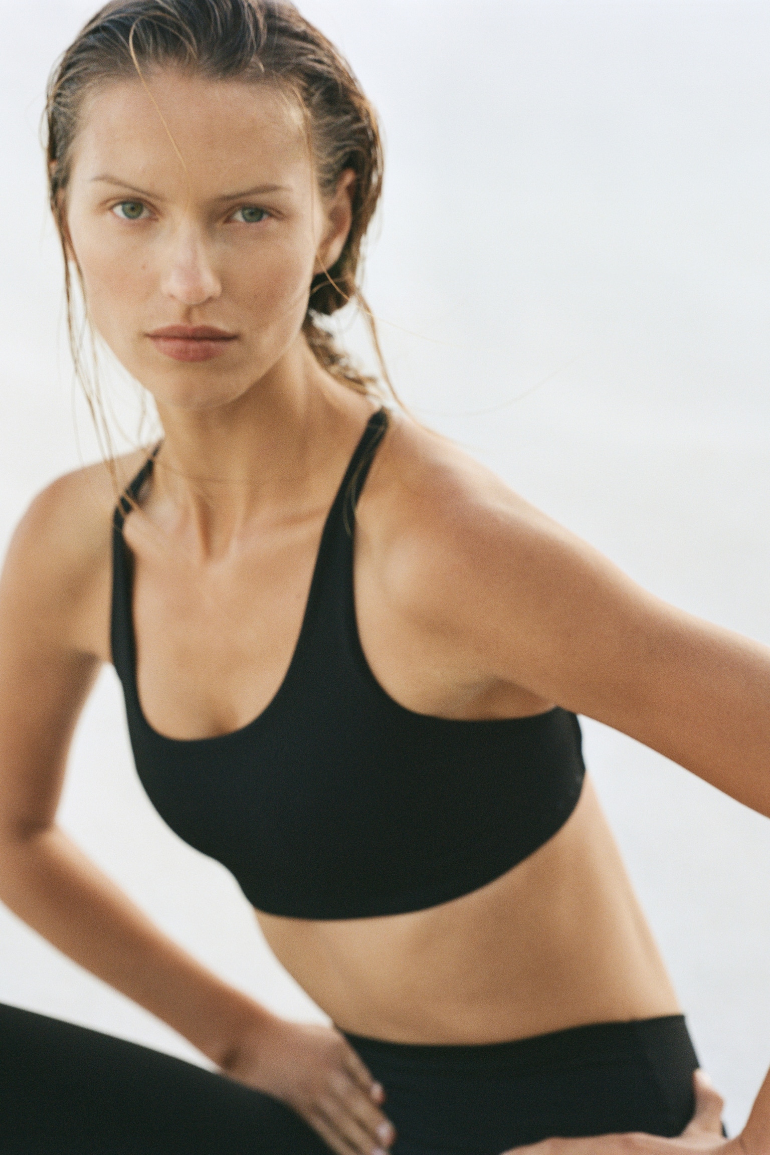 SculptMove™ Medium Support Sports bra - Black/Dark grey/Brown/Dark fuchsia/Beige/Ivory - 4