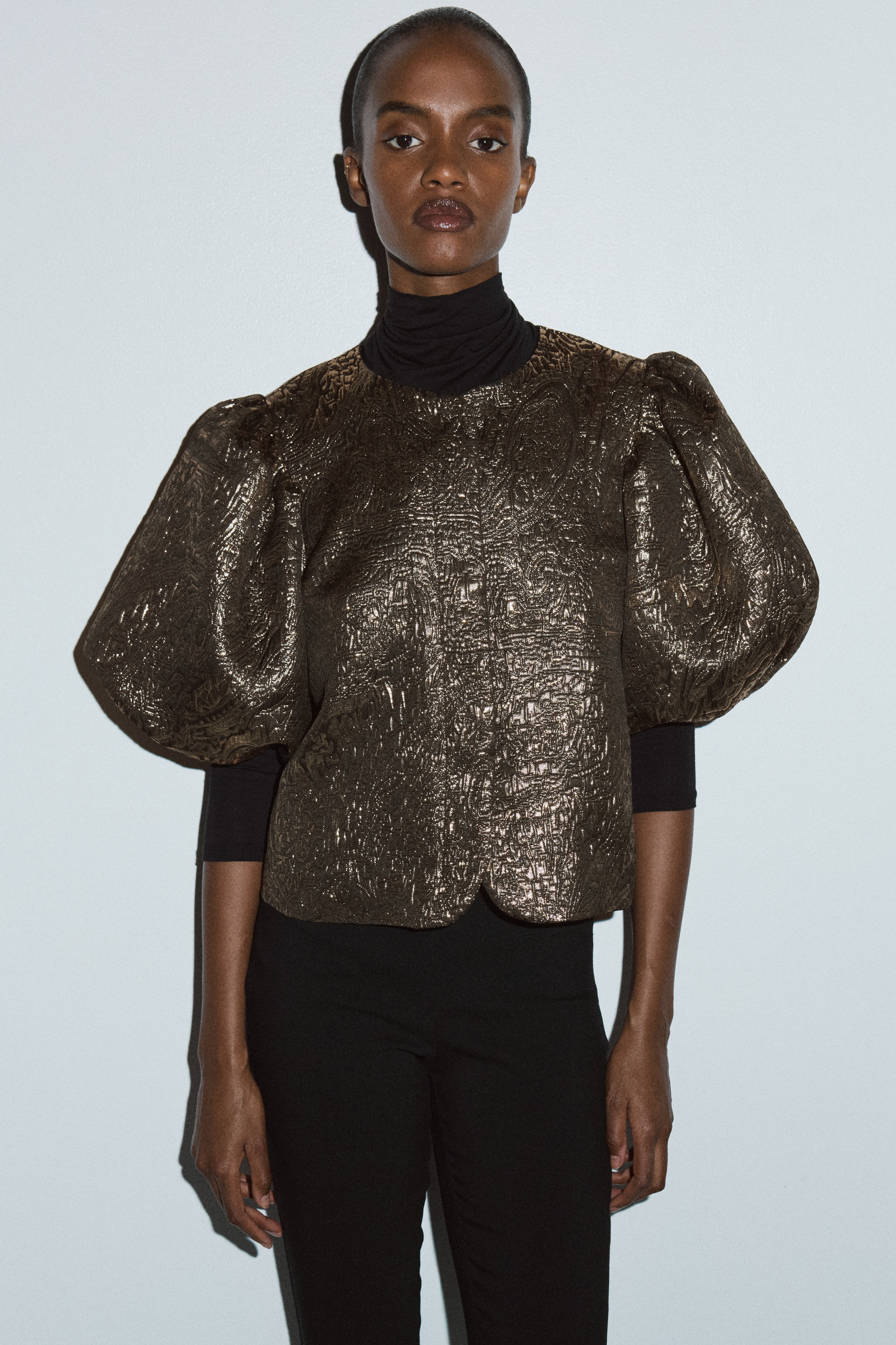 バルーンスリーブブラウス - ゴールドカラー - レディース | H&M JP