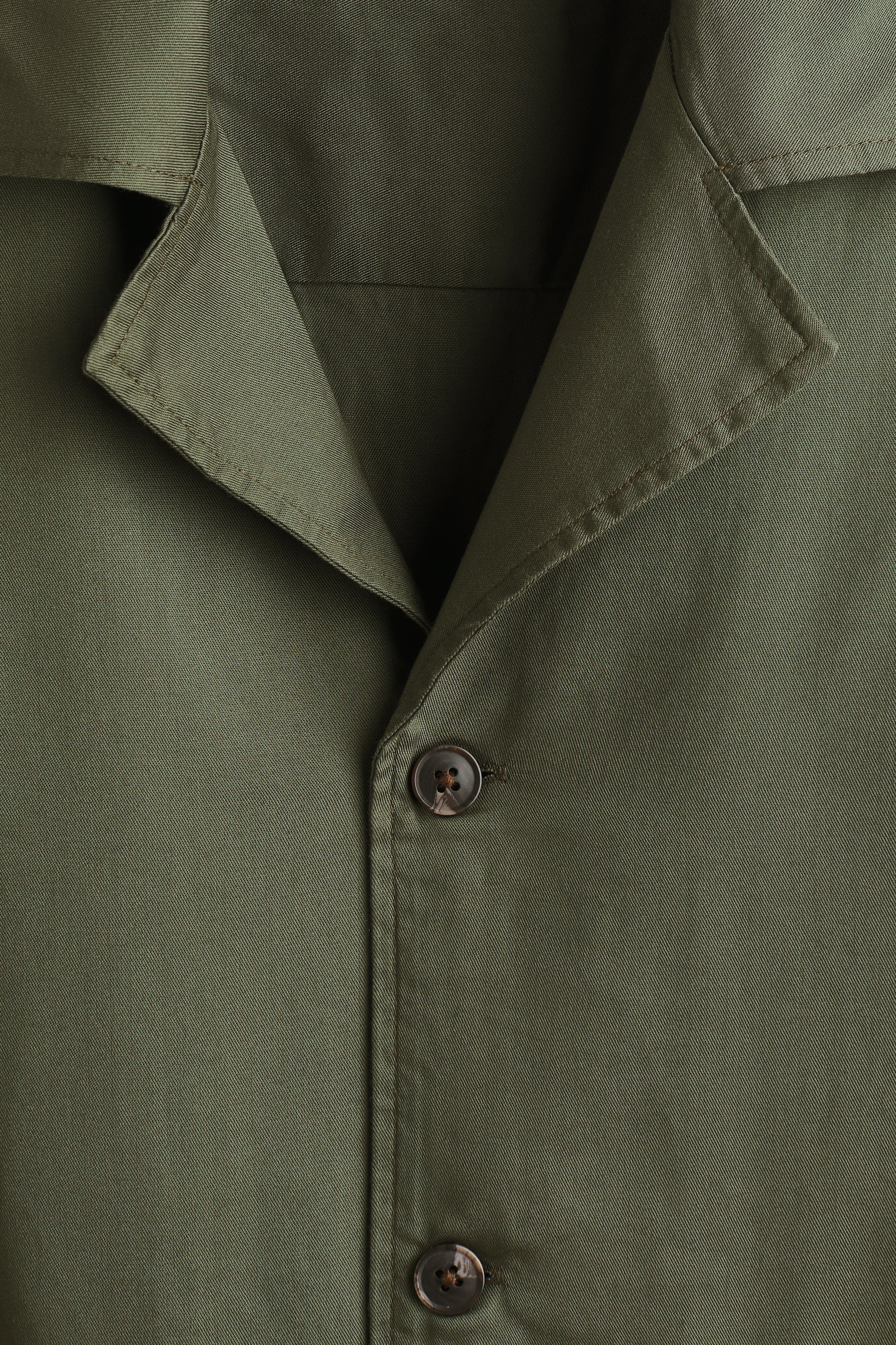 Chemise décontractée à col cubain