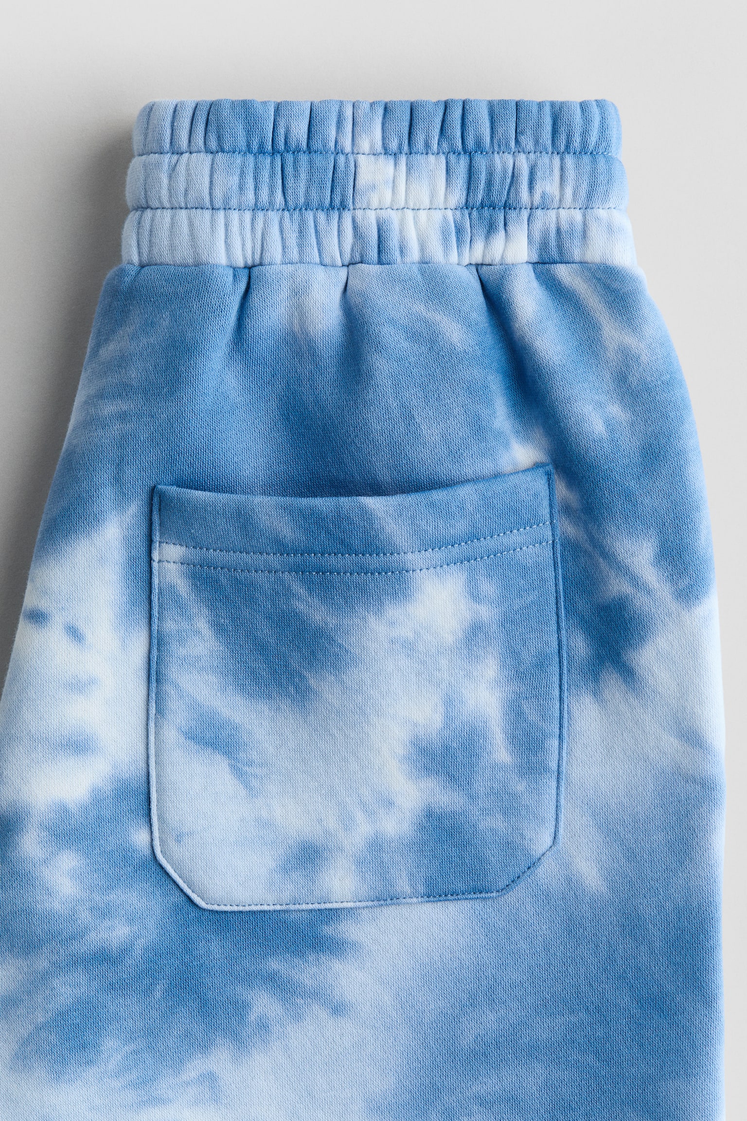 Shorts en french terry con diseño - Azul/Batik/Gris oscuro/Batik - 2