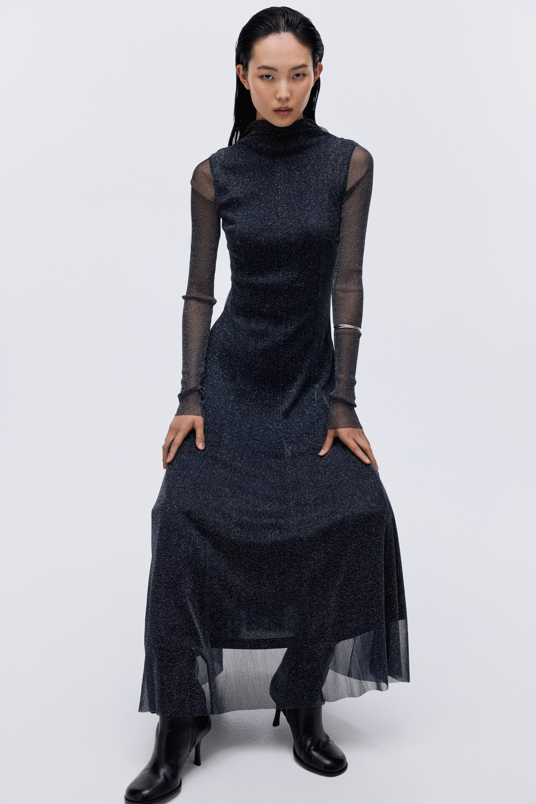 View larger image: Shimmering maxi dress - Navy blue - Ladies | H&M HK 2