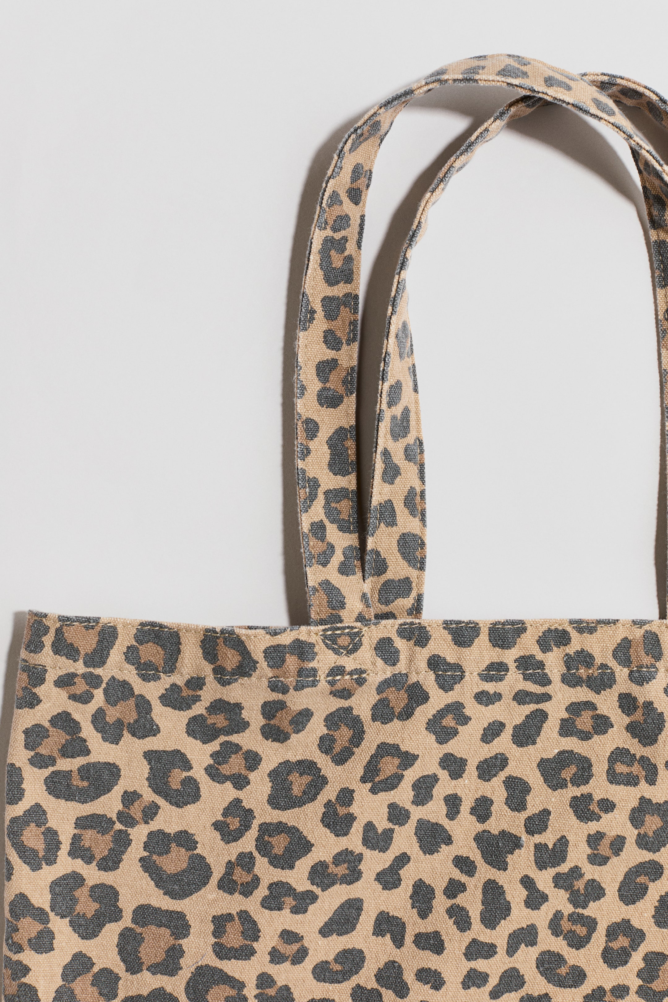 View larger image: Patterned tote bag - Beige/Leopard print - Kids | H&M 2
