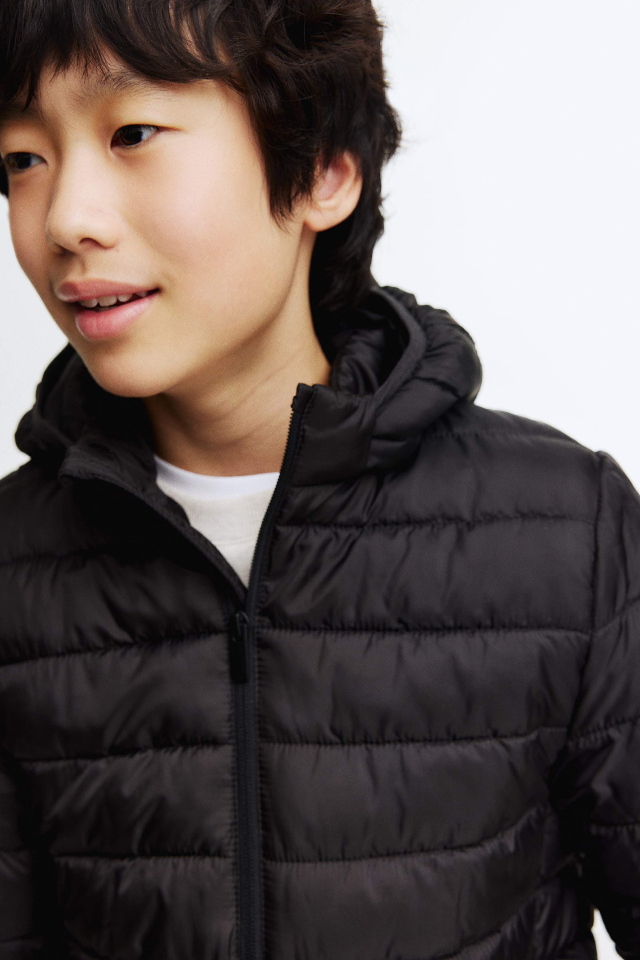 Grösseres Bild ansehen: Wasserabweisende isolierende Jacke - Schwarz - KINDER | H&M CH 2