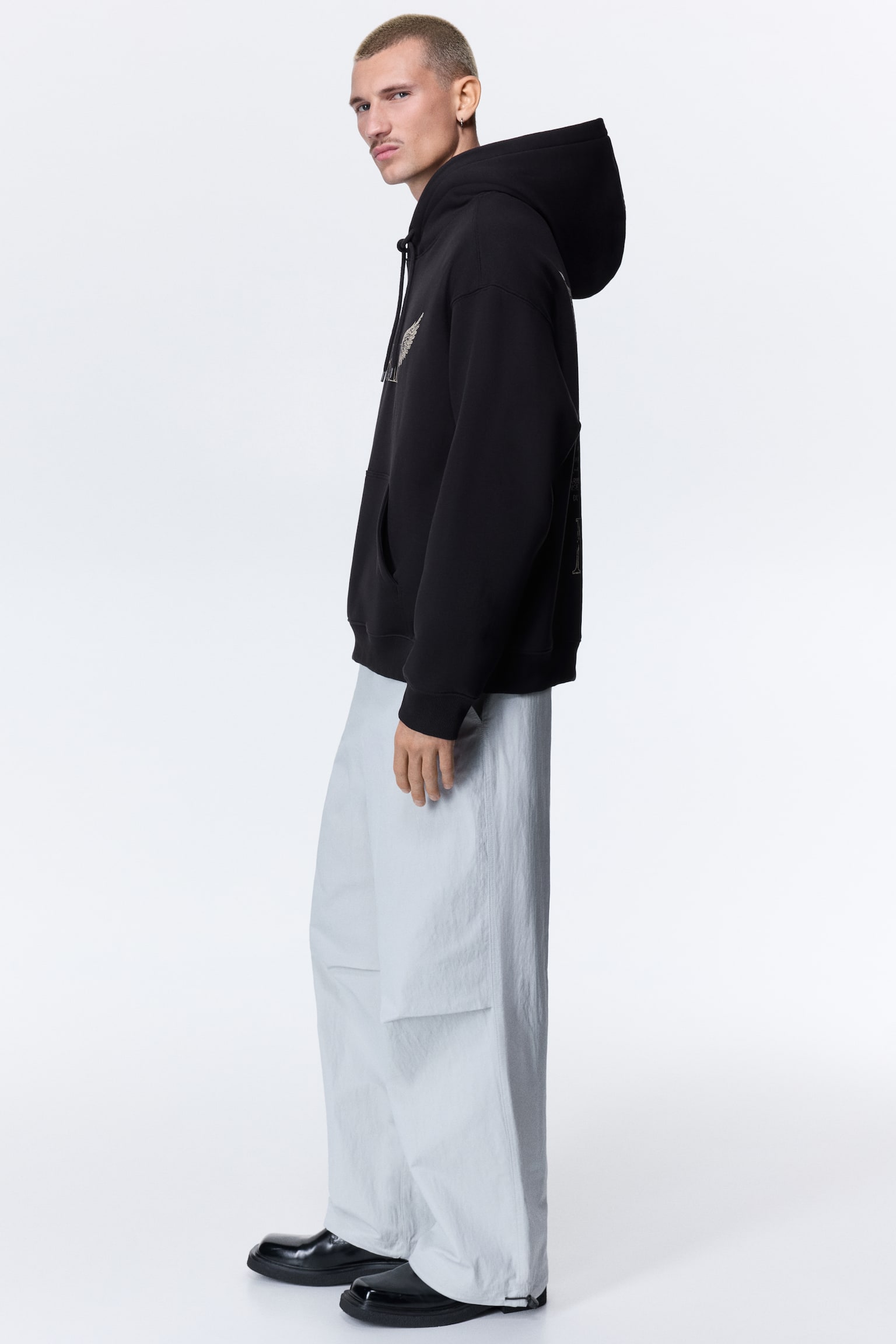 Мужское худи H&M Loose-Fit Printed, цвет: Чёрный — фото 5