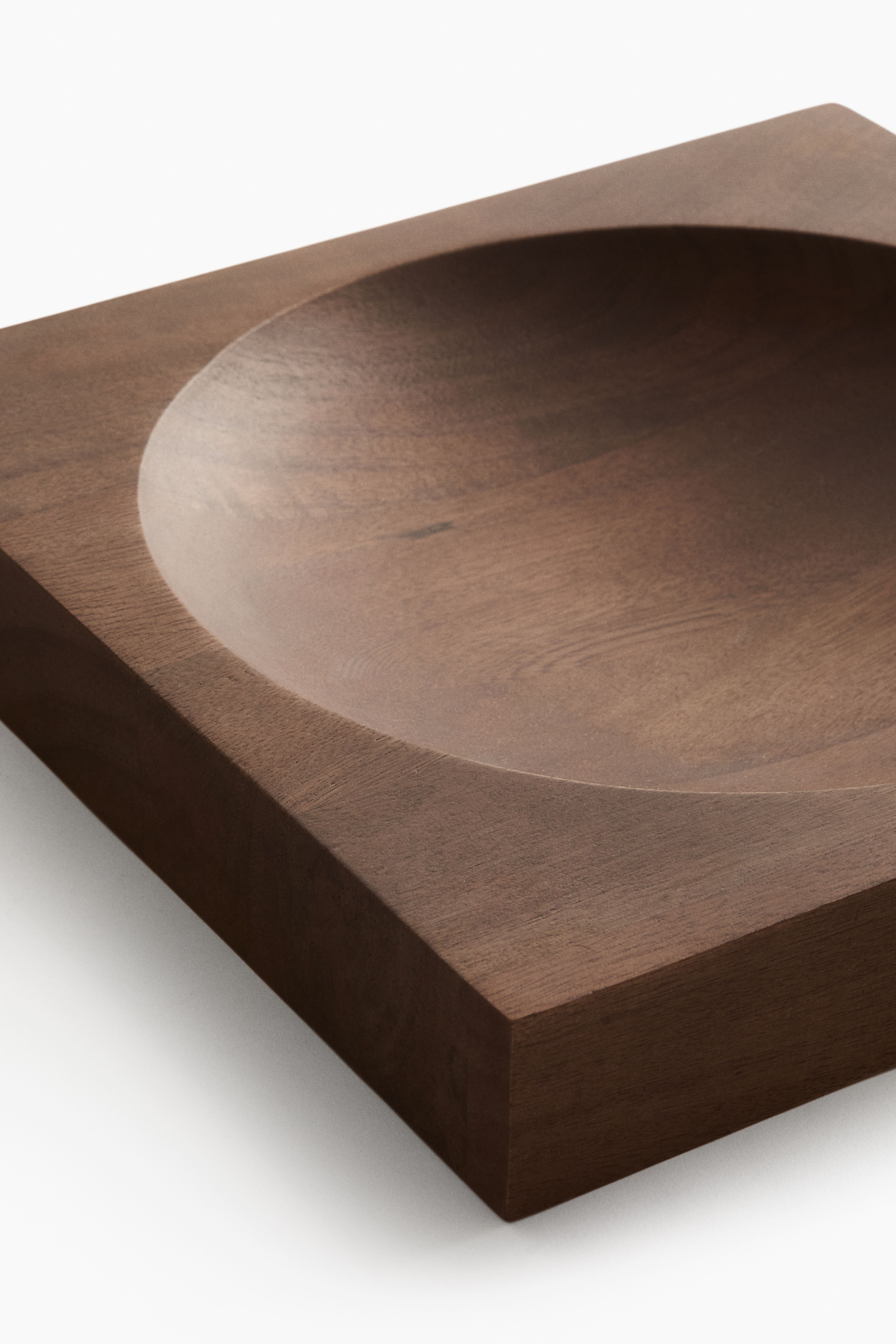 Assiette de service en bois