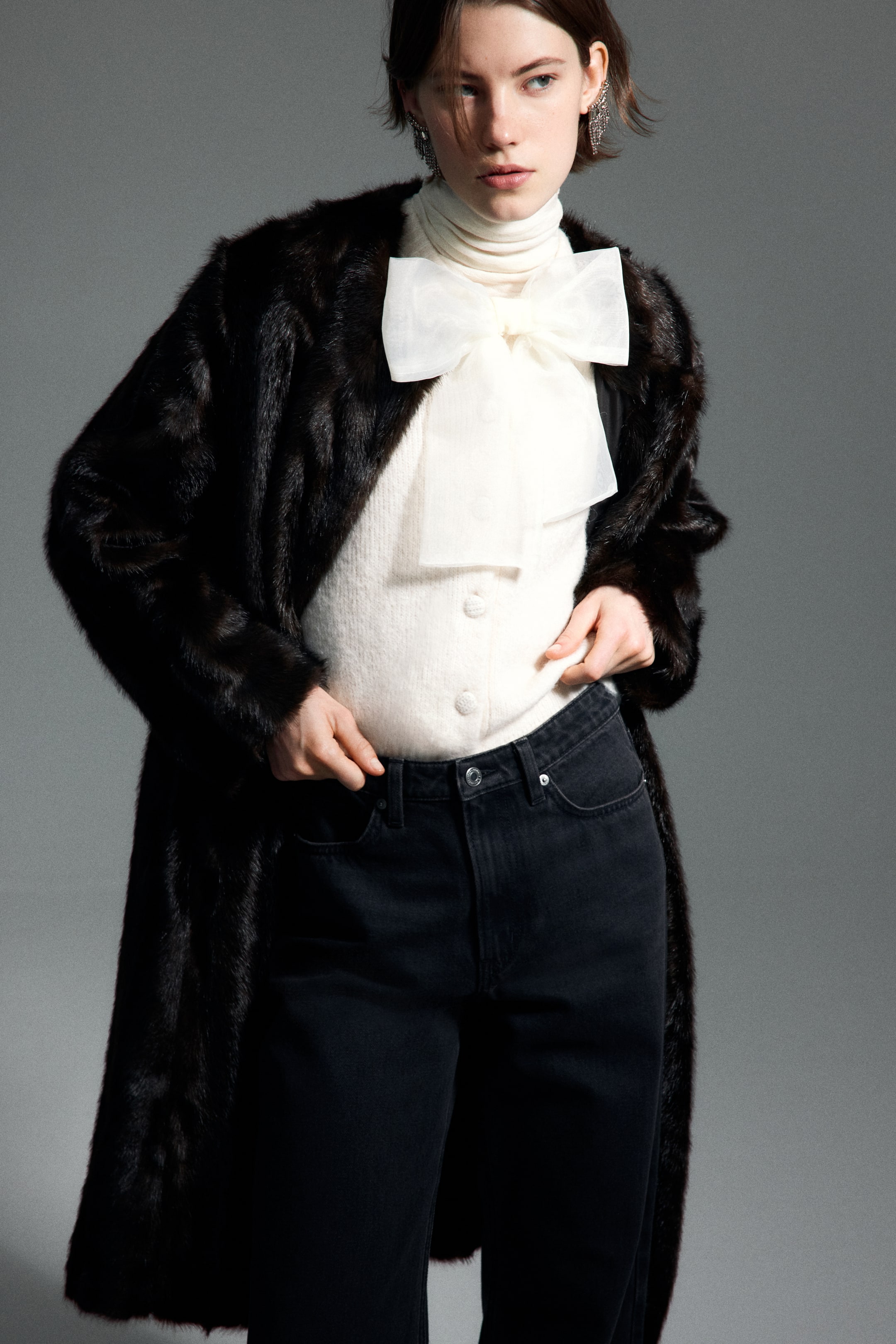 View larger image: Bow-detail knitted cardigan - Cream - Ladies | H&M IN 3