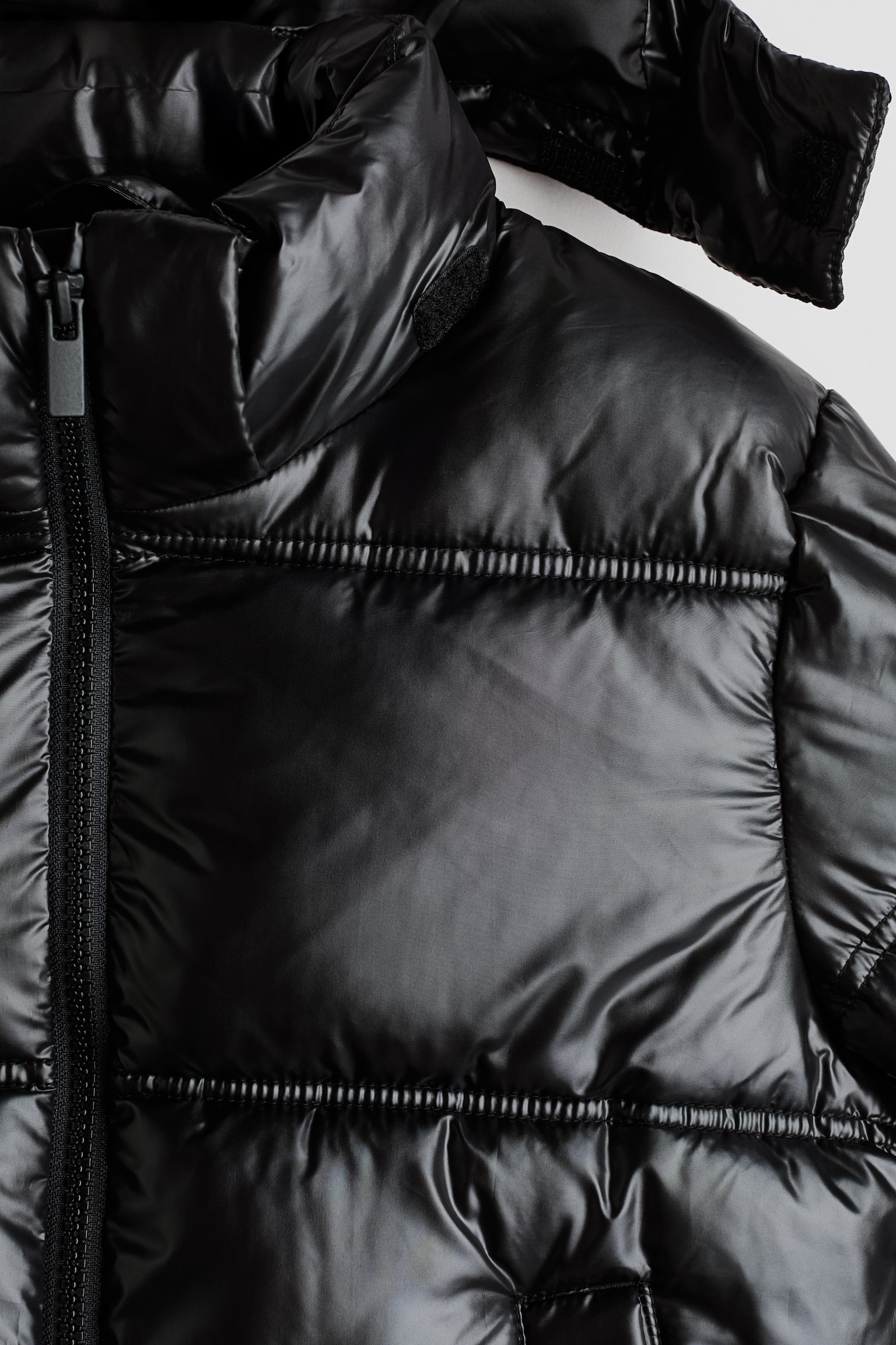 Детская куртка H&M Hooded Puffer, цвет: Чёрный — фото 2