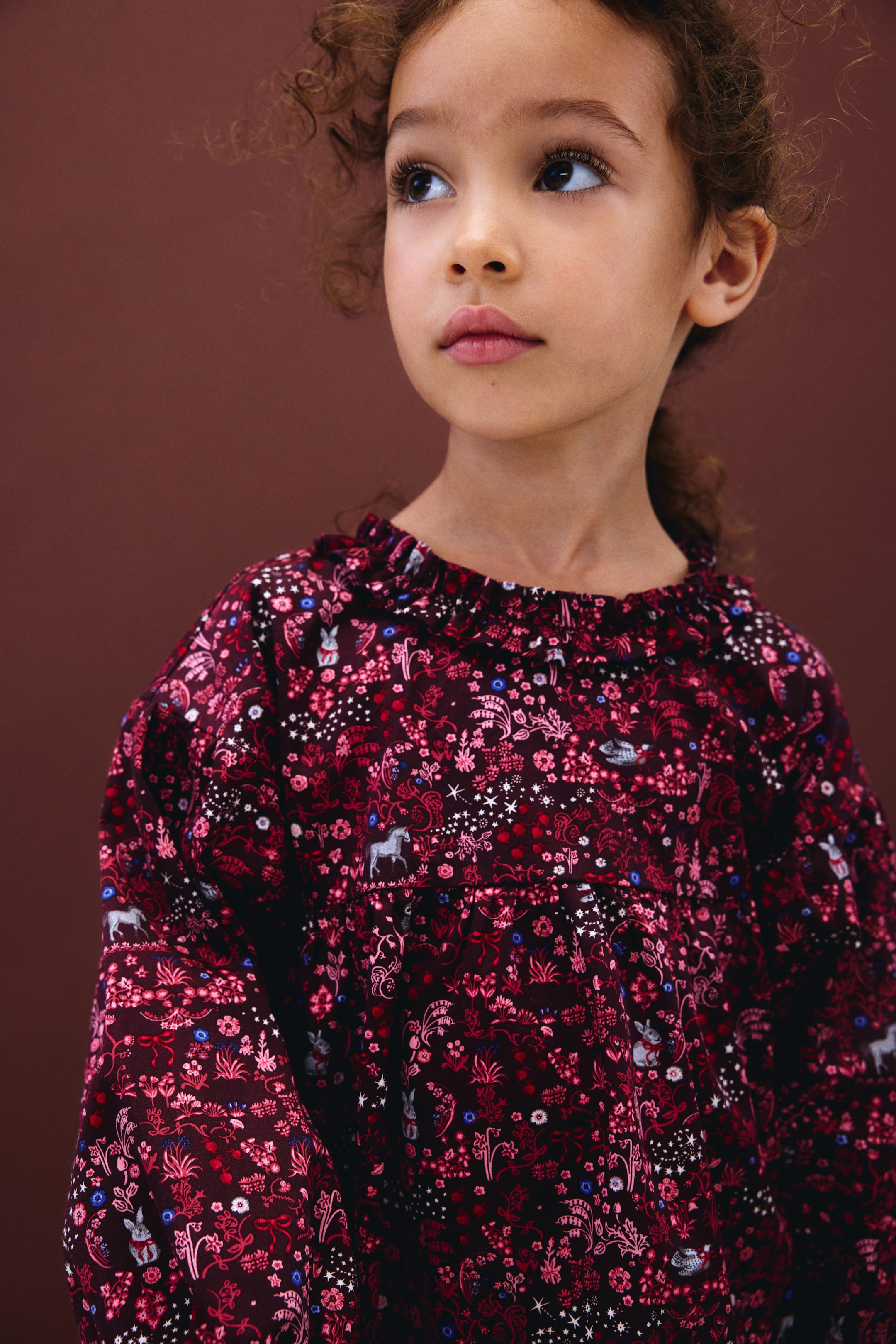 Zobacz większy obraz: Cotton muslin dress - Ciemnoczerwony/Kwiaty - Dziecko | H&M PL 4