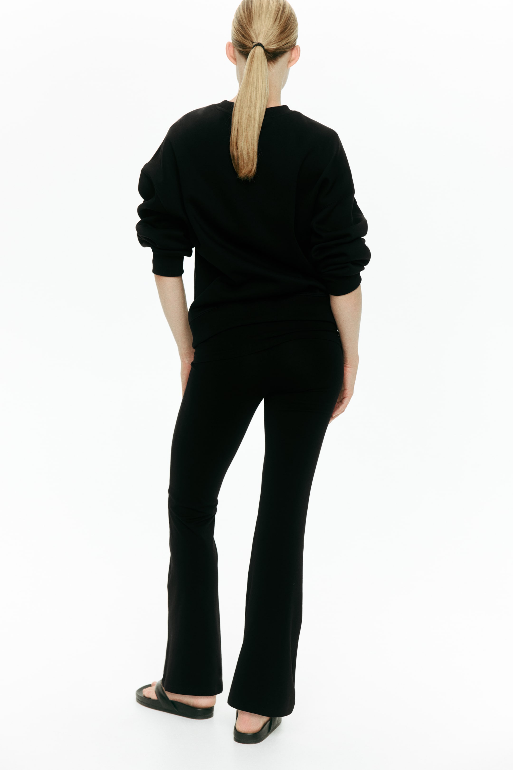 Женские брюки H&M MAMA Before & After Flared Pants — фото 3