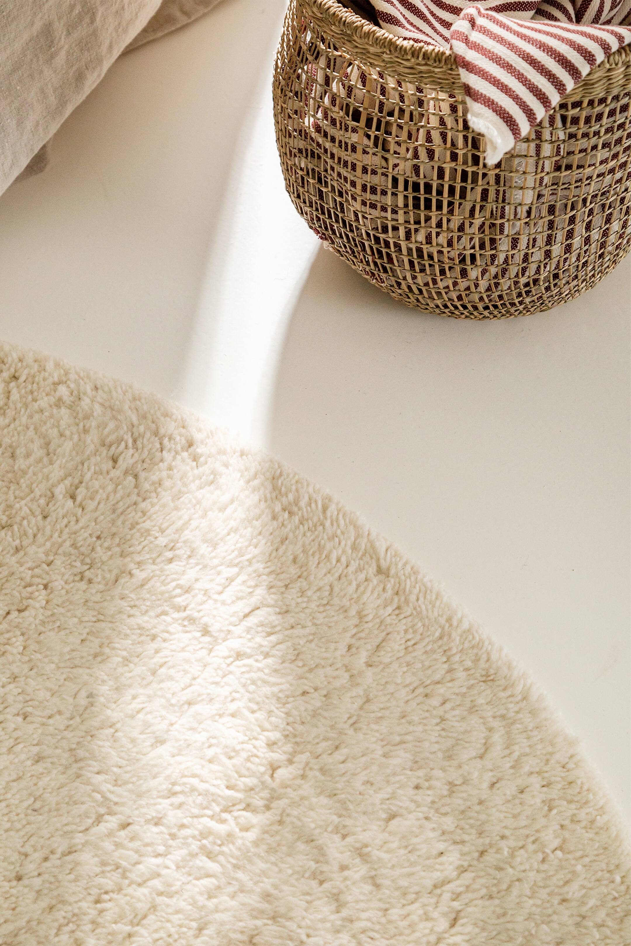 Größeres Bild anzeigen: Wollteppich Rund Berber - Cream - benuta - Home All | H&M AT 3