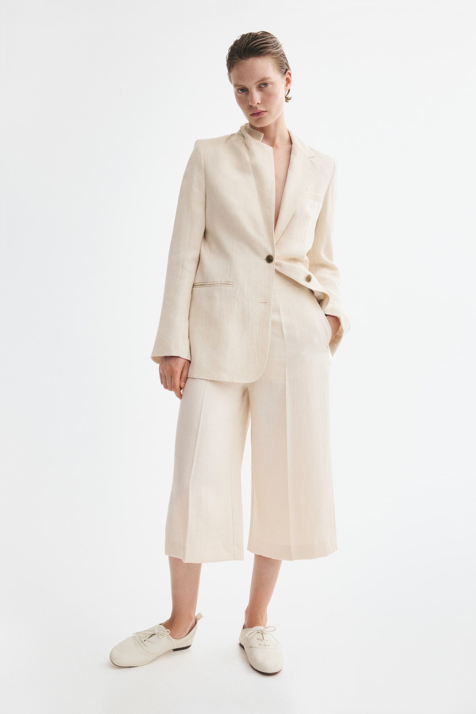 Женские брюки H&M Button-Detail Twill Culottes, цвет: Светлый бежевый — фото 3