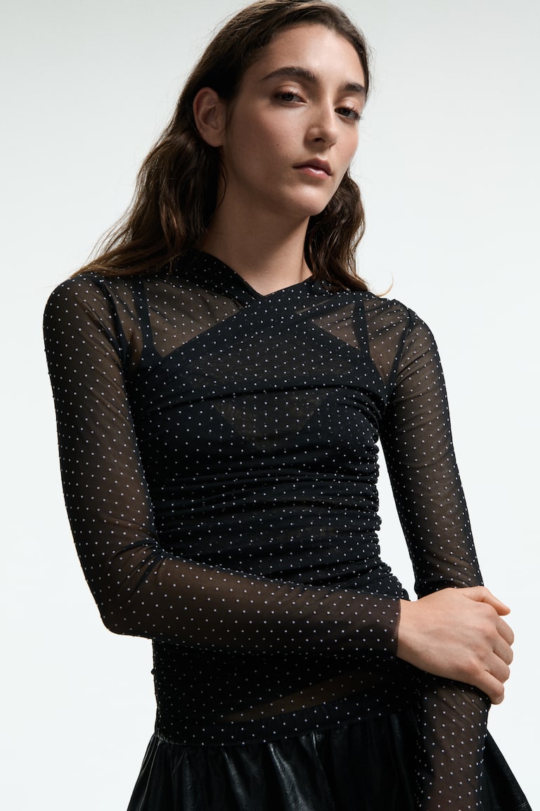 Bluza od mrežastog materijala s plumeti dezenom
