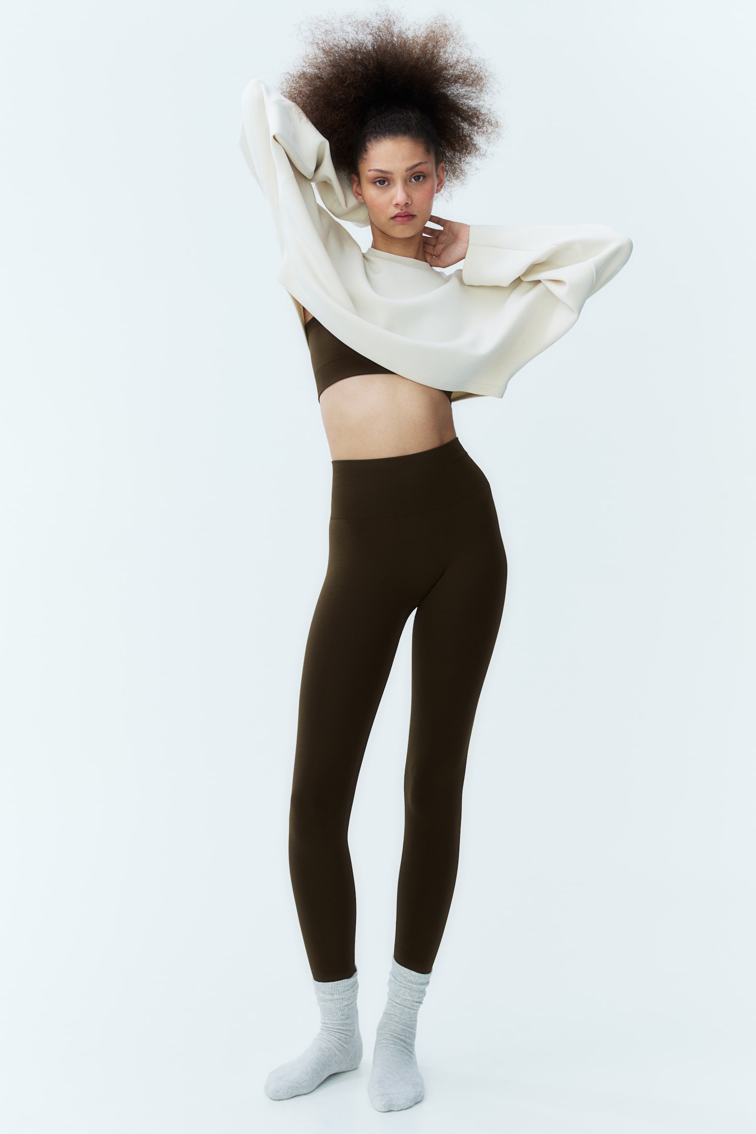 Seamless Yoga leggings in DryMove™ - Khaki green/Black - 1