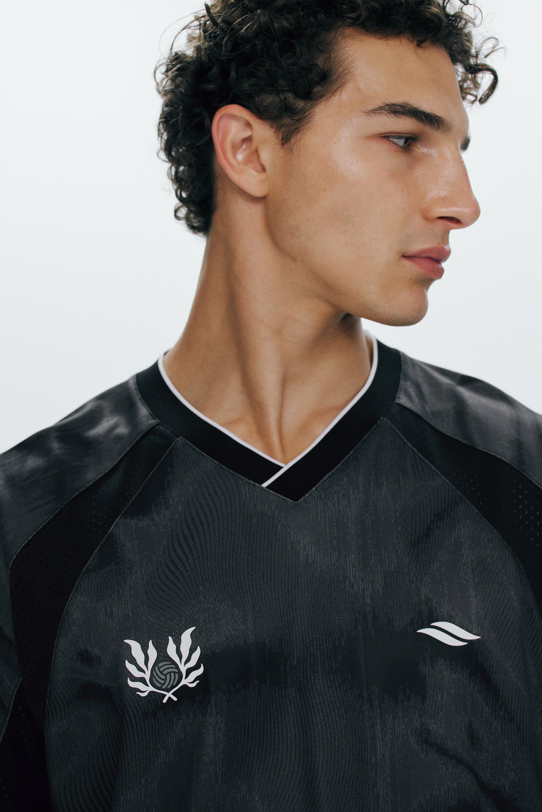 Loose-Fit Soccer Jersey with DryMove™