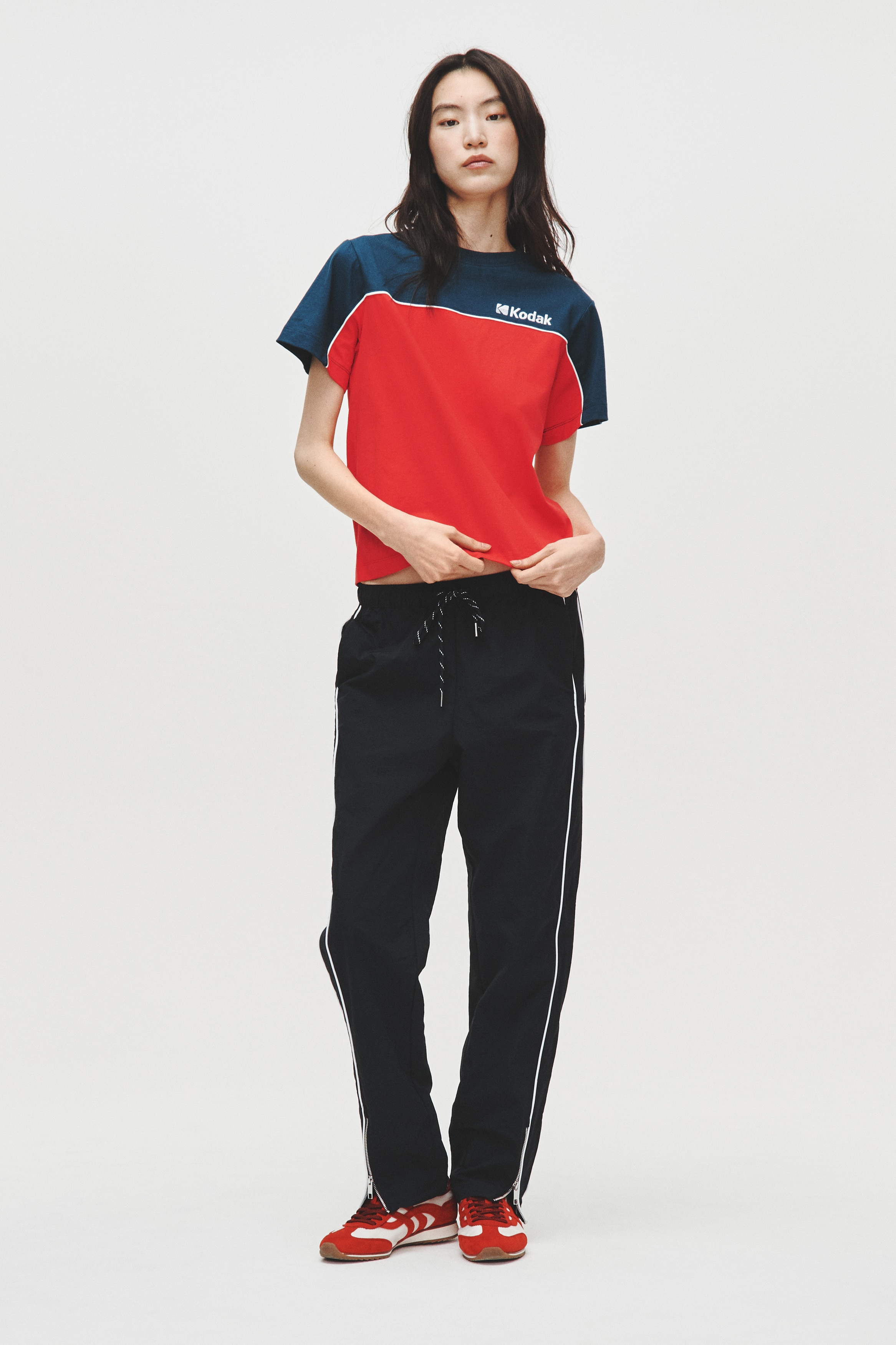刺繍デザインTシャツ - レッド／Kodak - レディース | H&M JP
