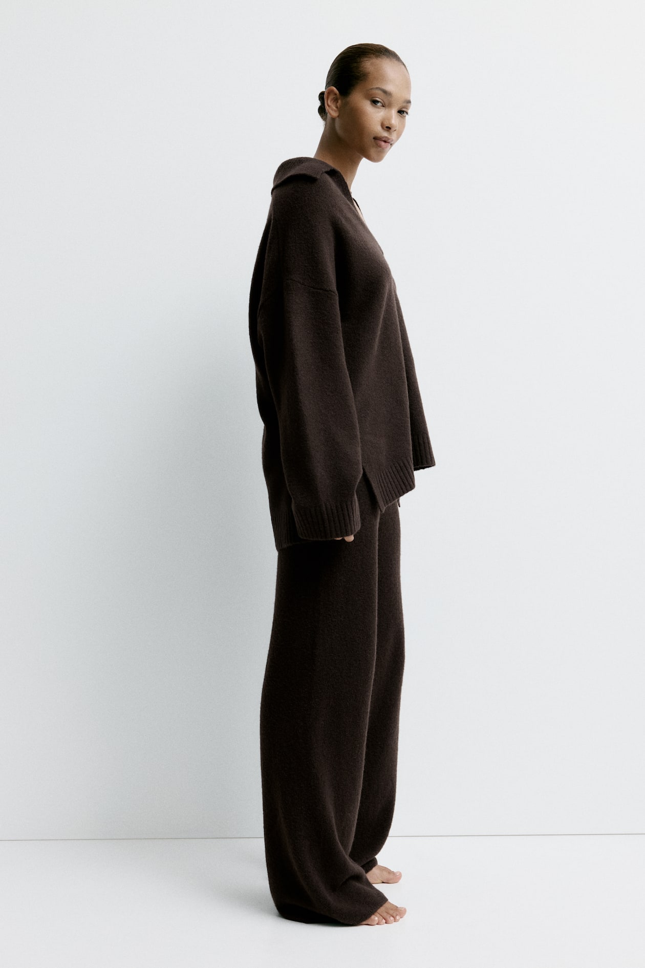 Fine-knit collared jumper - image 4