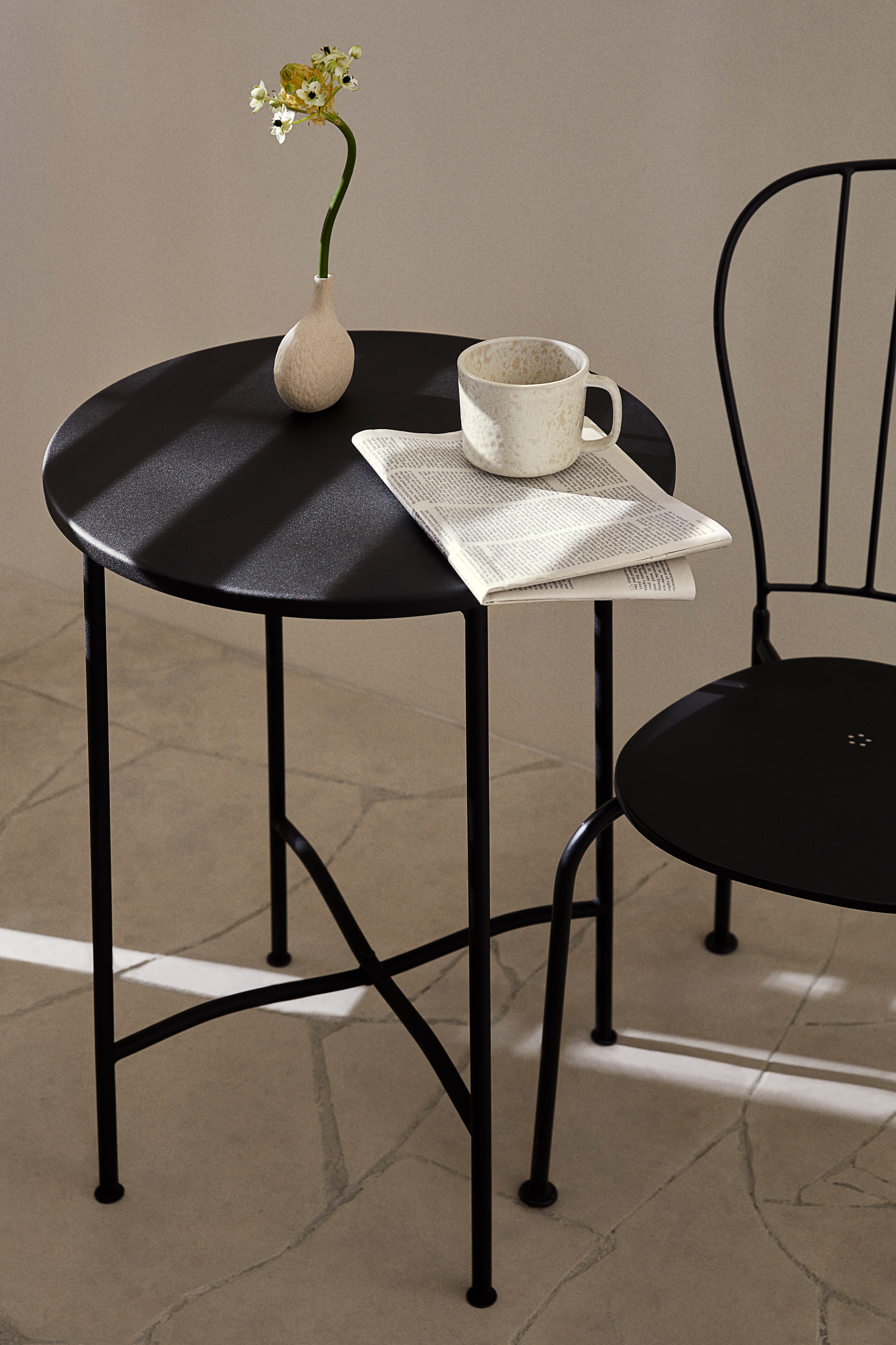 Café Table - Black - Home All | H&M US