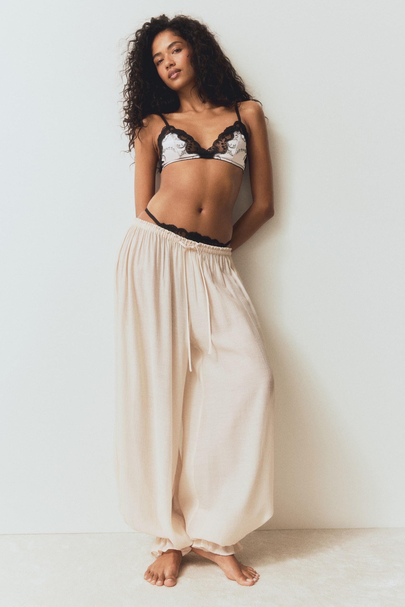 Satin soft bra - Light beige/Black - 1